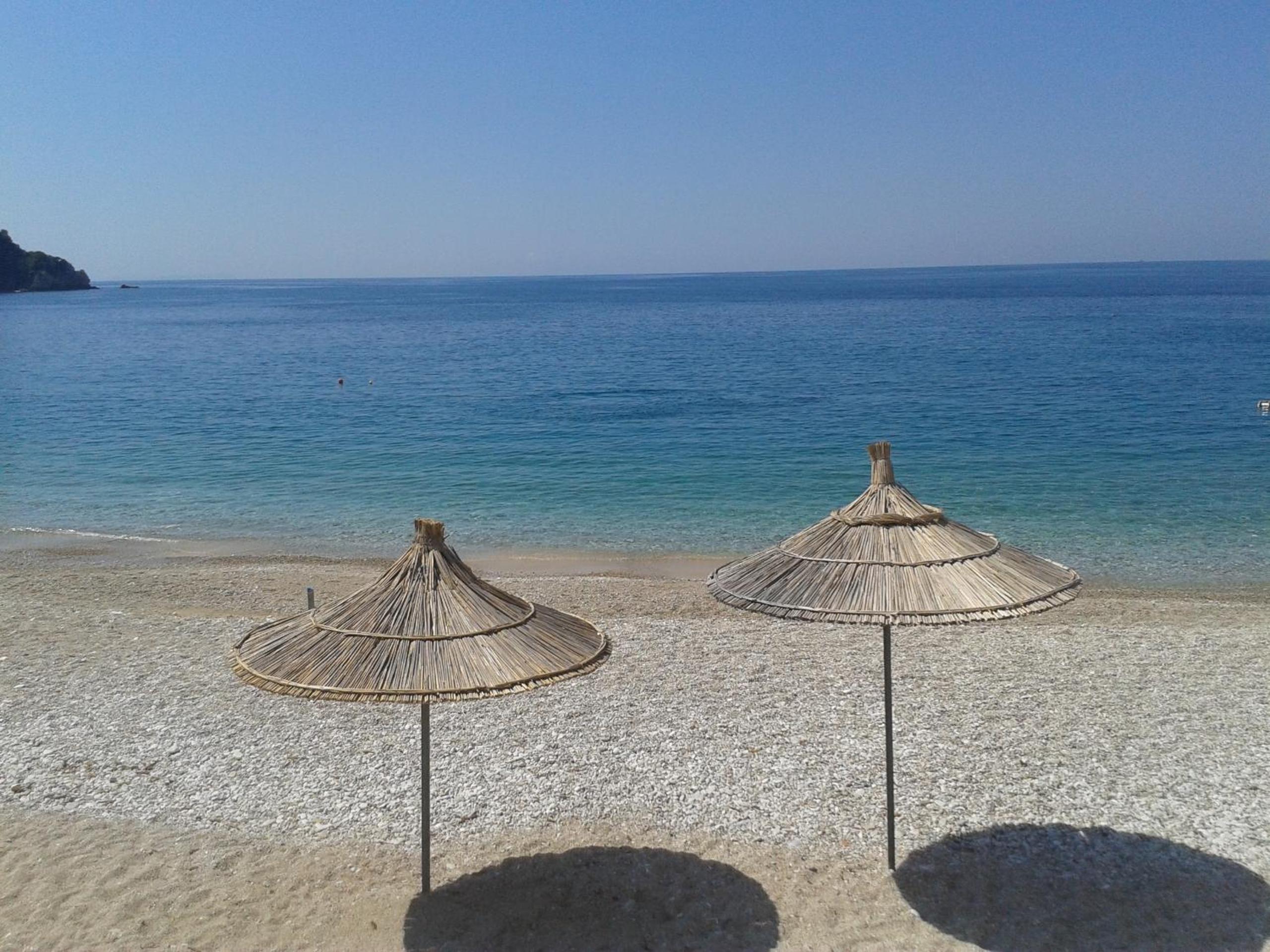 Magic Ionian Apartments & Rooms