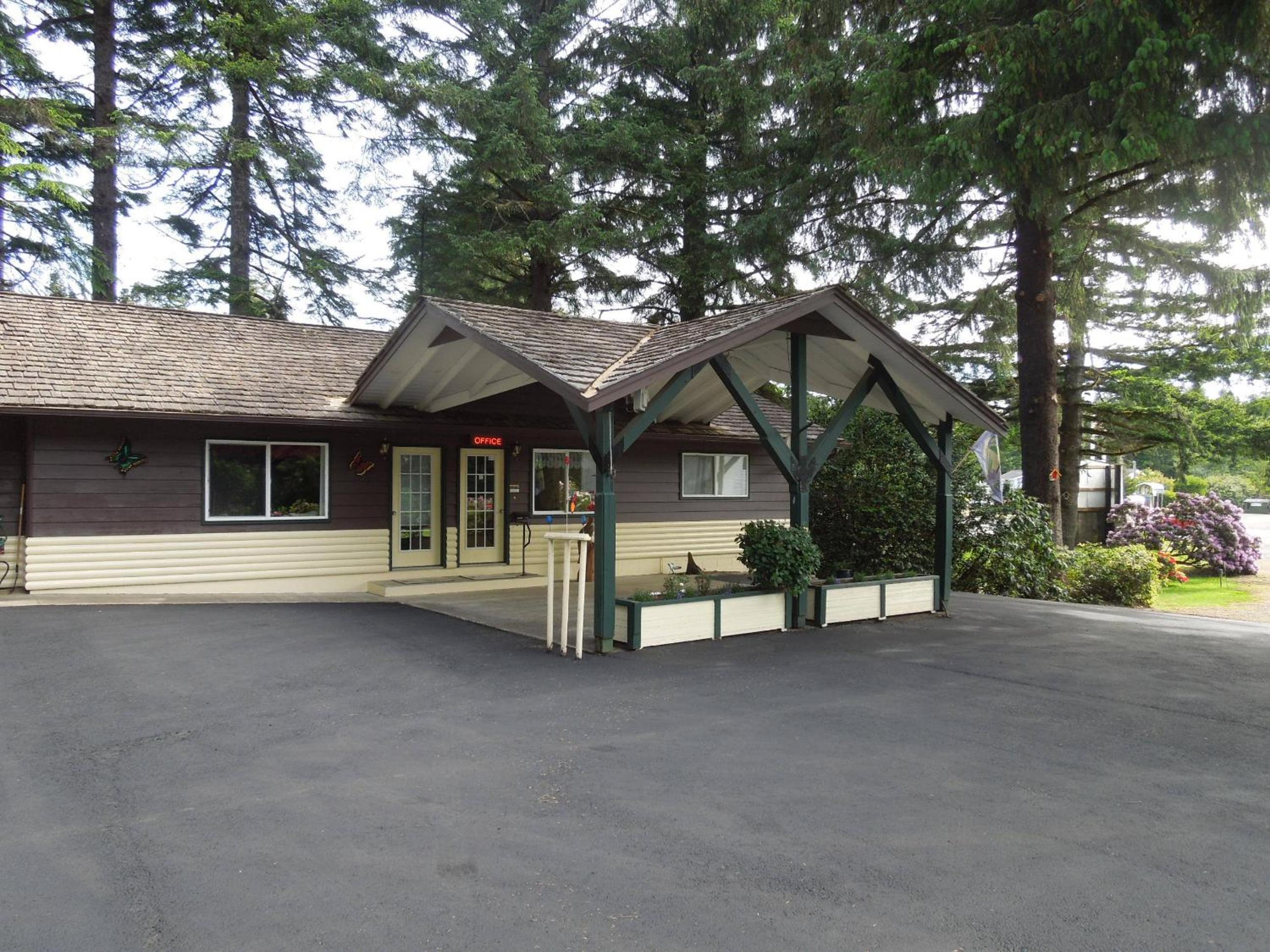 Park Motel and Cabins
