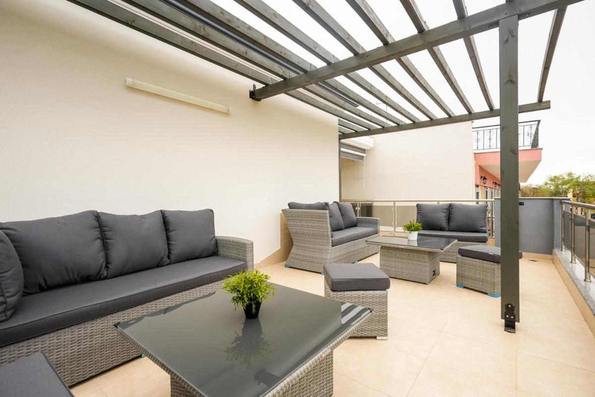 outdoor BBQ area
