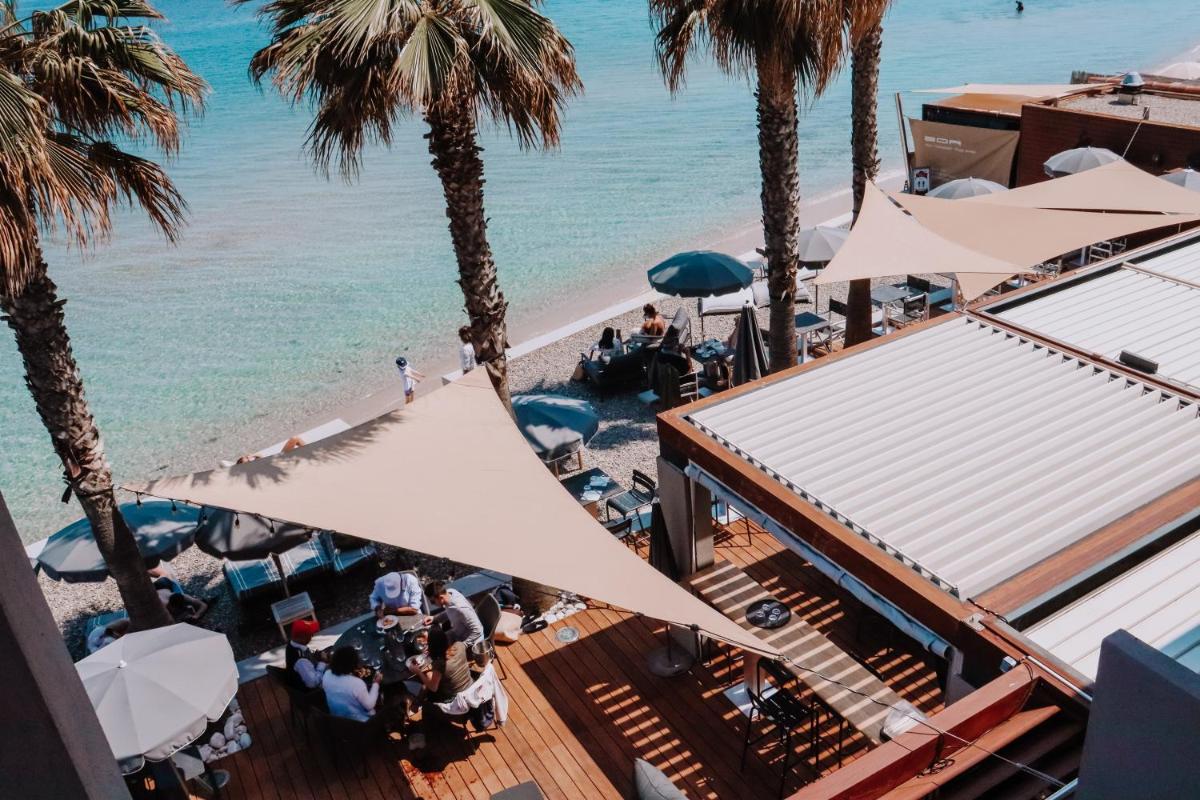 outdoor BBQ area