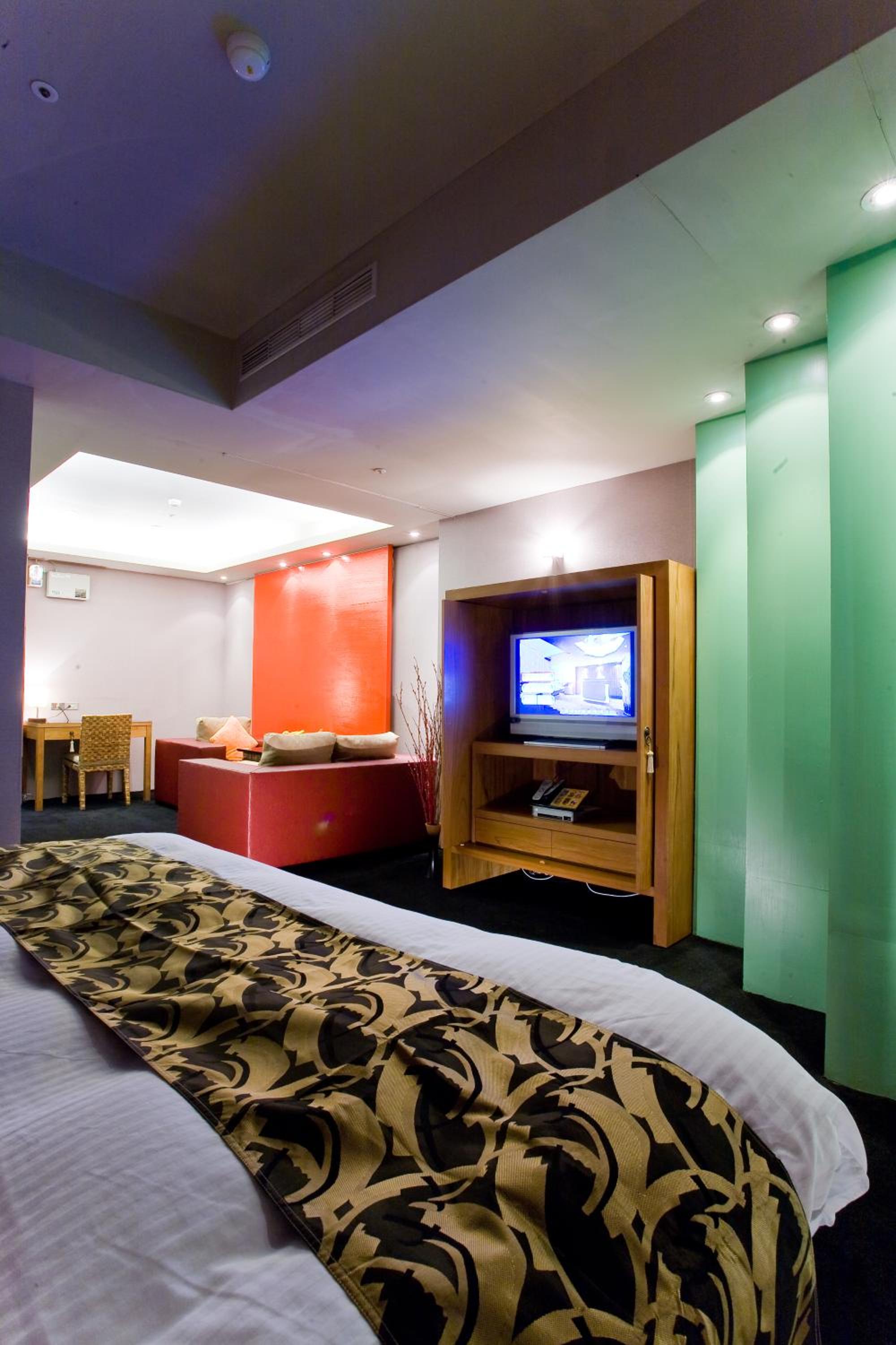 H.M.Hotel