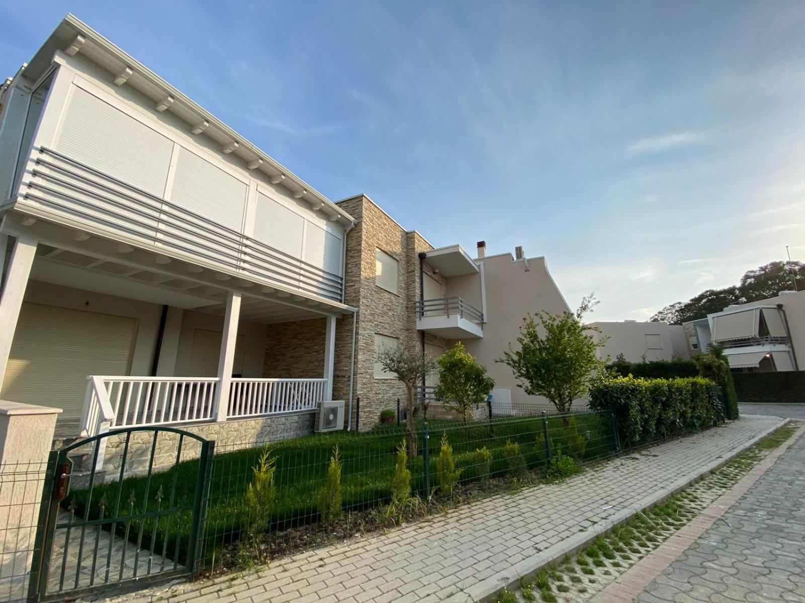 Villa DOLCE VITA Lalzi Bay - Beach House