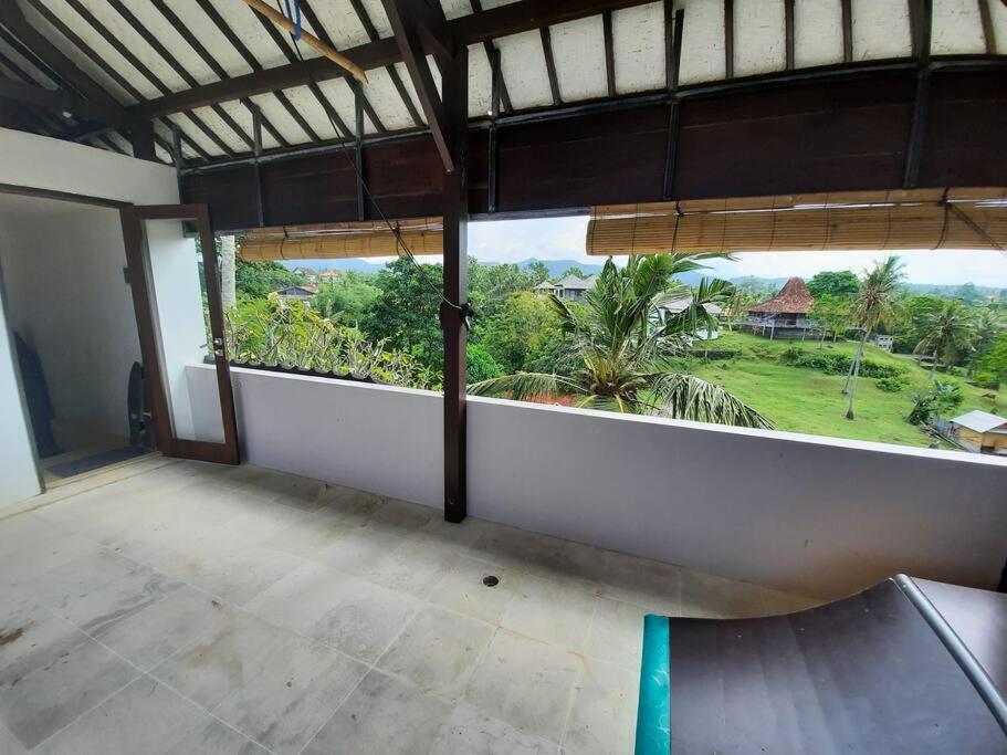 2 bedrooms villa with ocean views Balian Beach