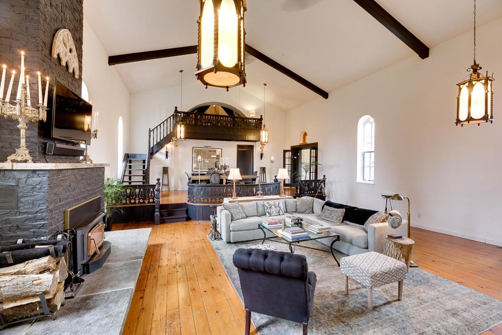 Belleville Vacations - The Prince Edward County Church - Property Image 36