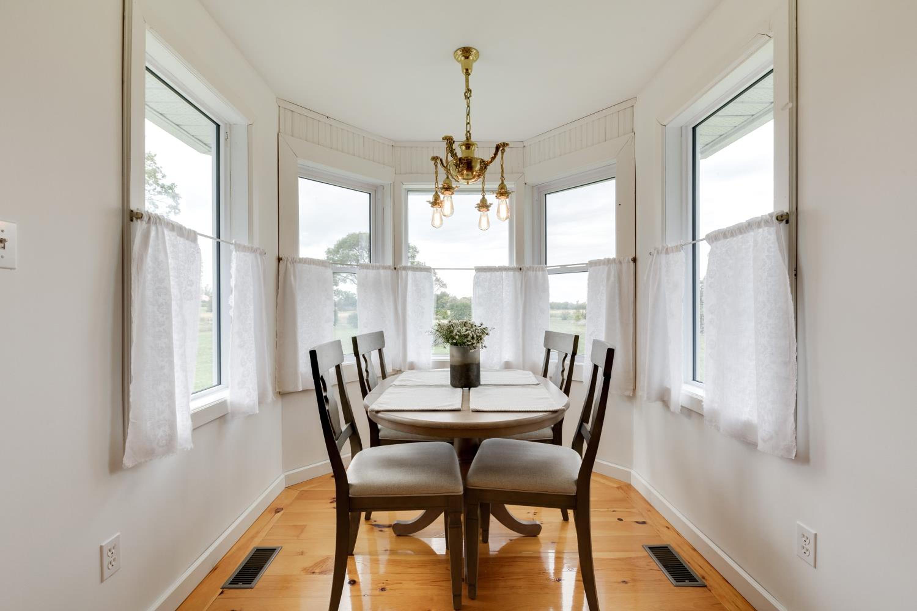 Belleville Vacations - The Prince Edward County Church - Property Image 10