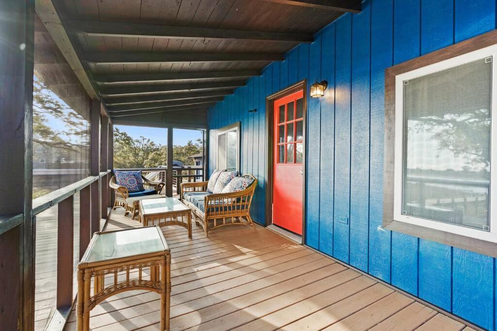 Dolphin Cove - Whole WATERFRONT House with Dock view 4