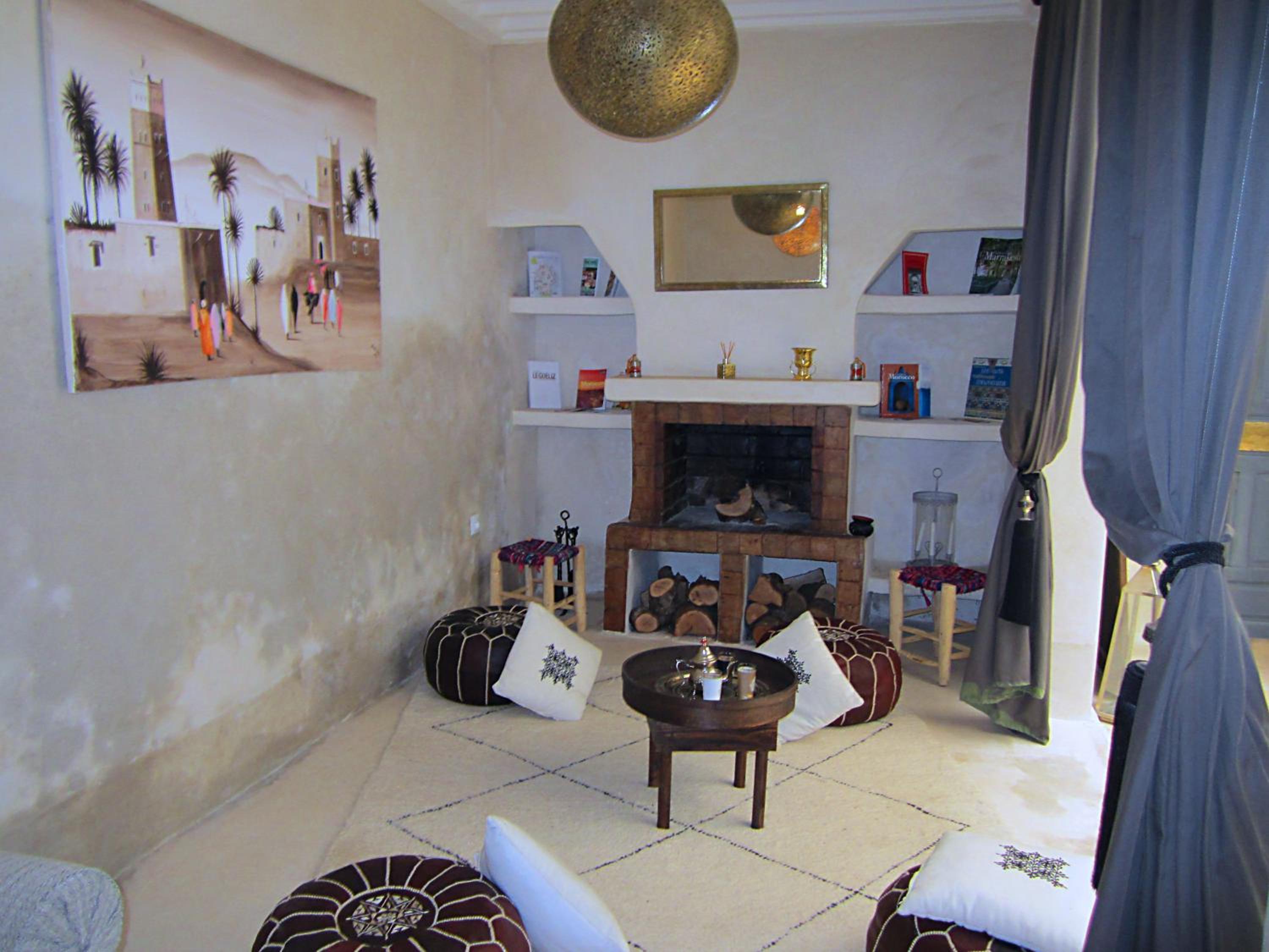 lounge