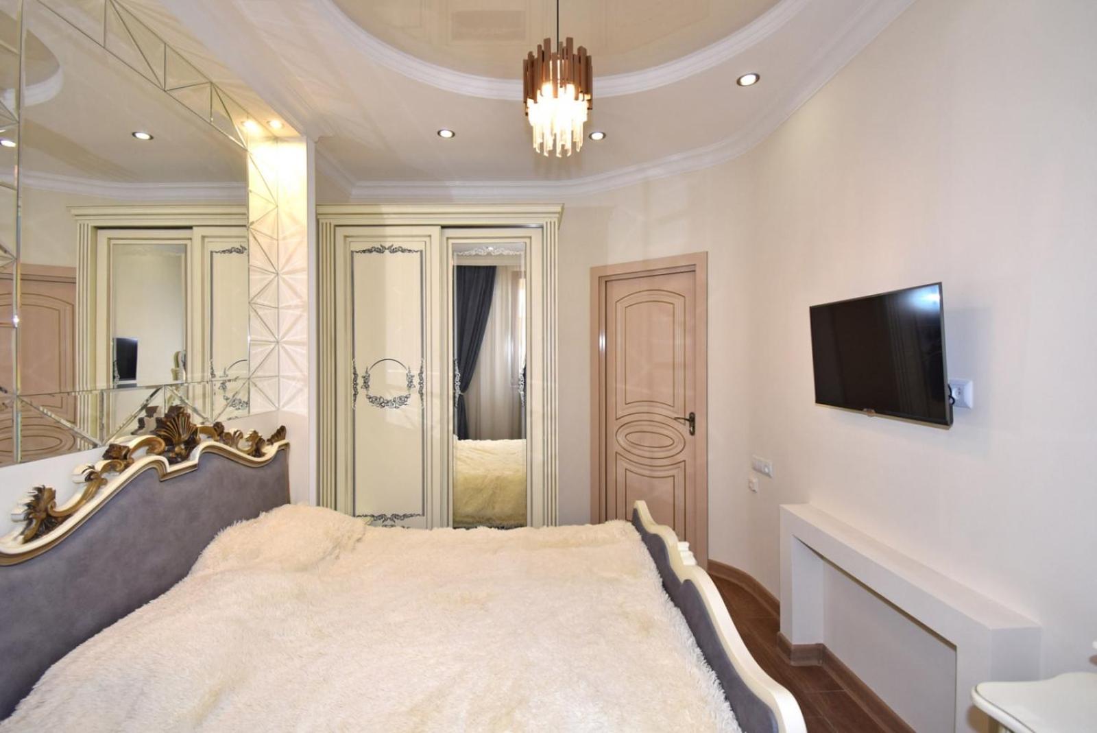 Amiryan street, 1 bedroom Luxury, Unique and uninhabited apartment AM422