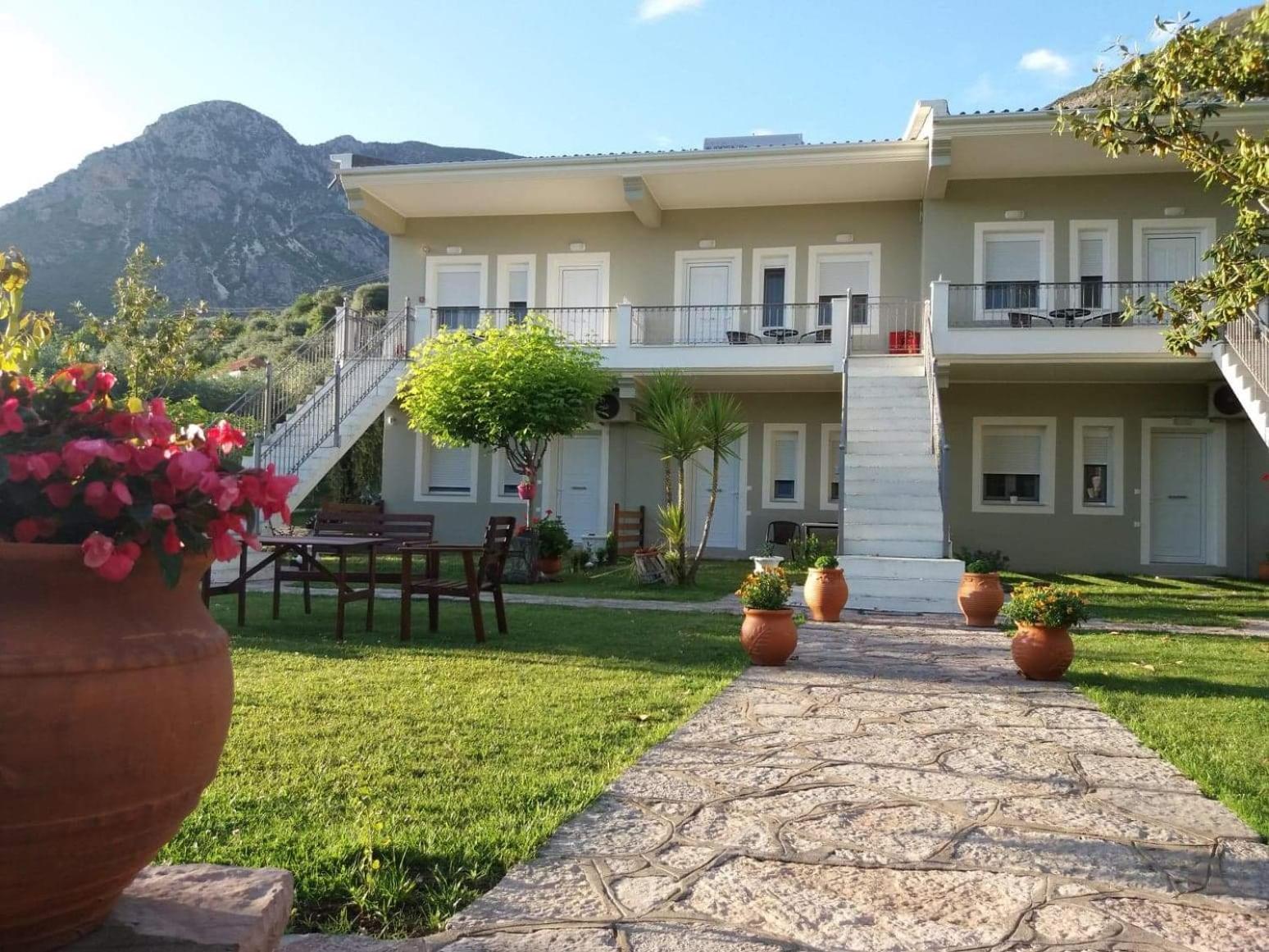 Dimitriou Rooms