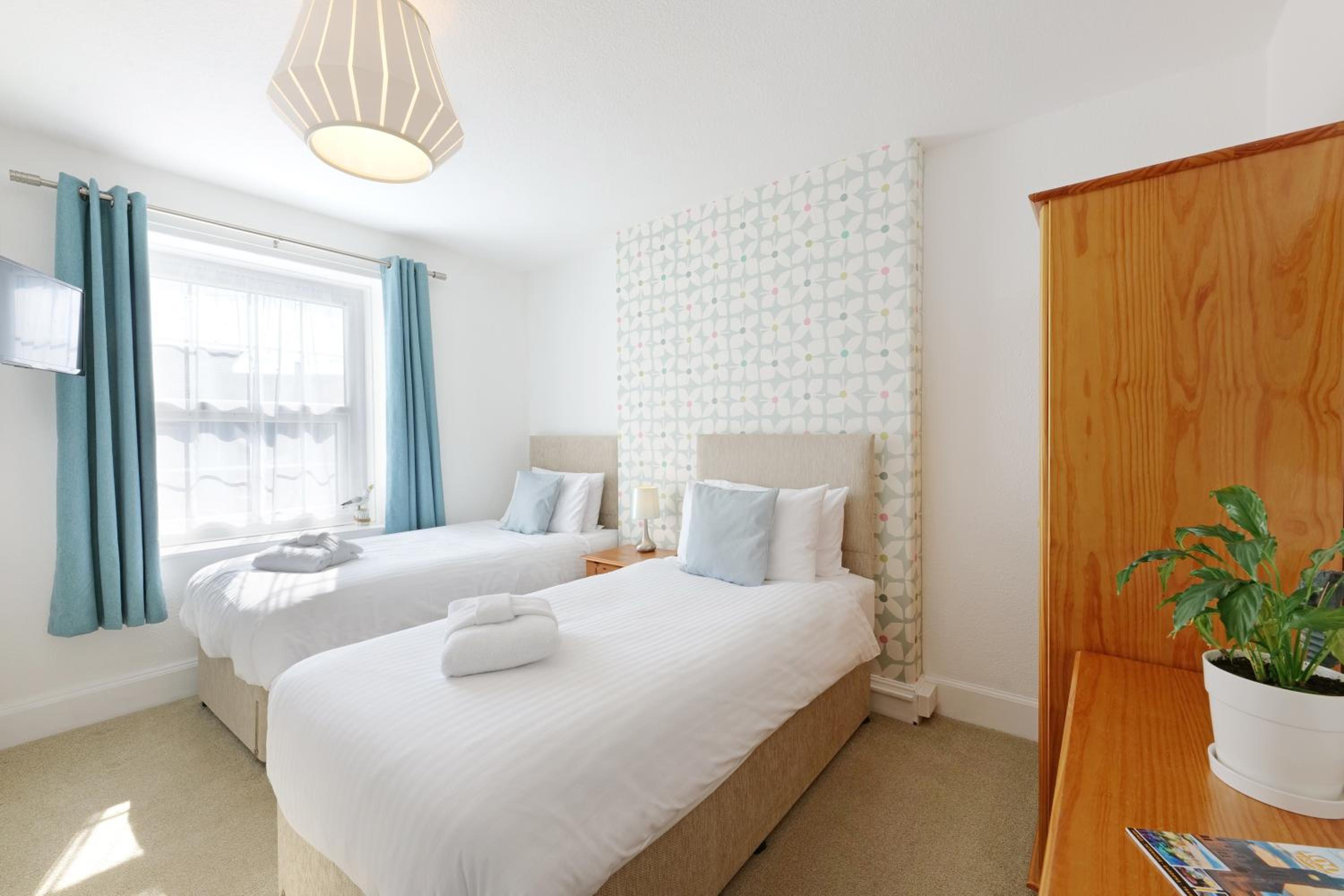 Bude Vacations - Tee-Side Guest House - Property Image 39