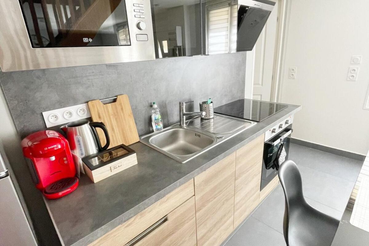 UN BOUCHON POUR 4 Proche gare Centre Ville view 4