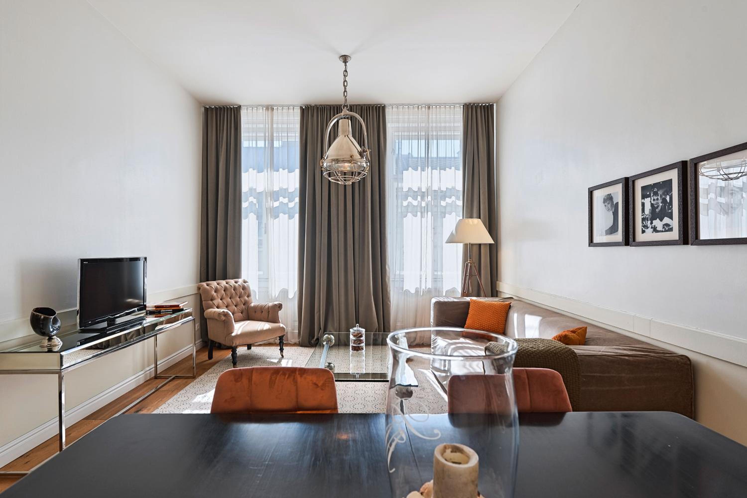 6 rooms Naschmarkt