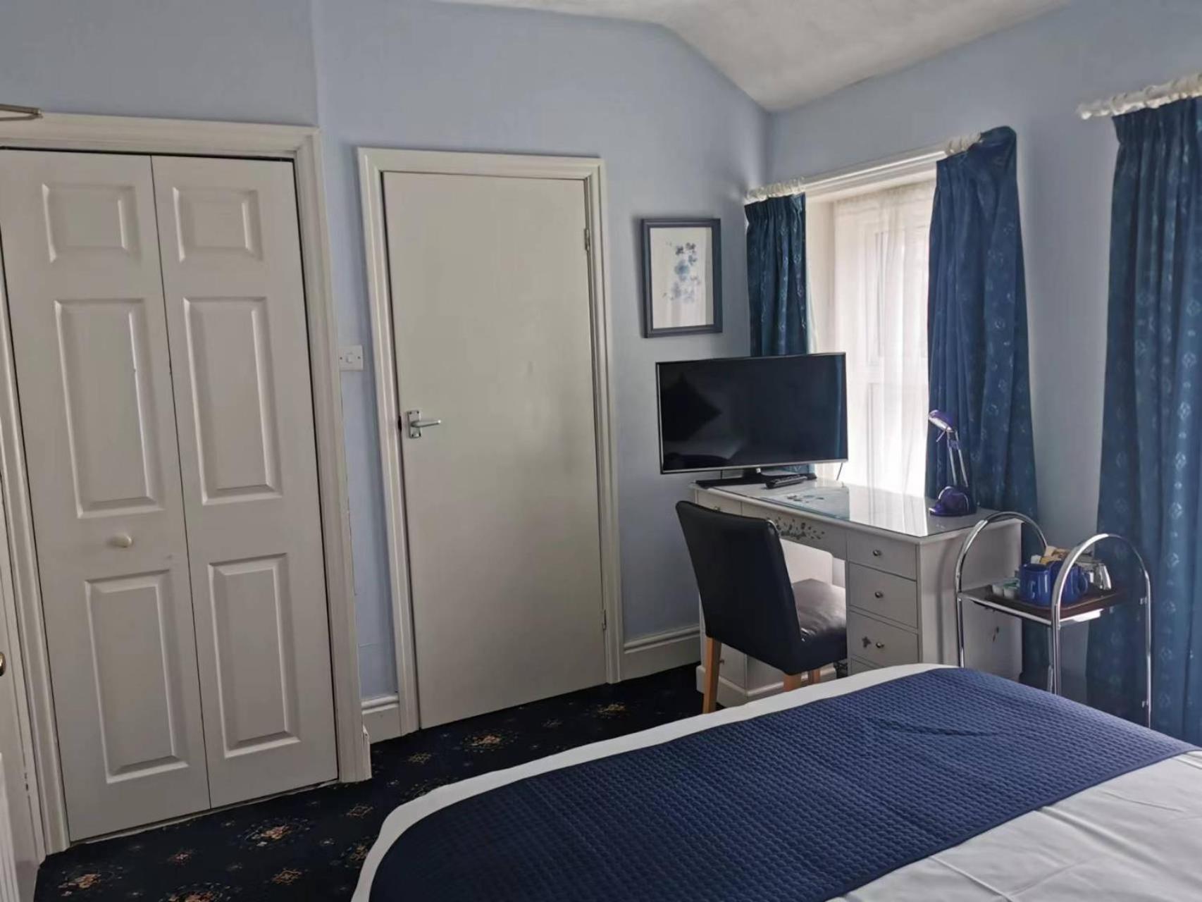 Athol Park Guest House