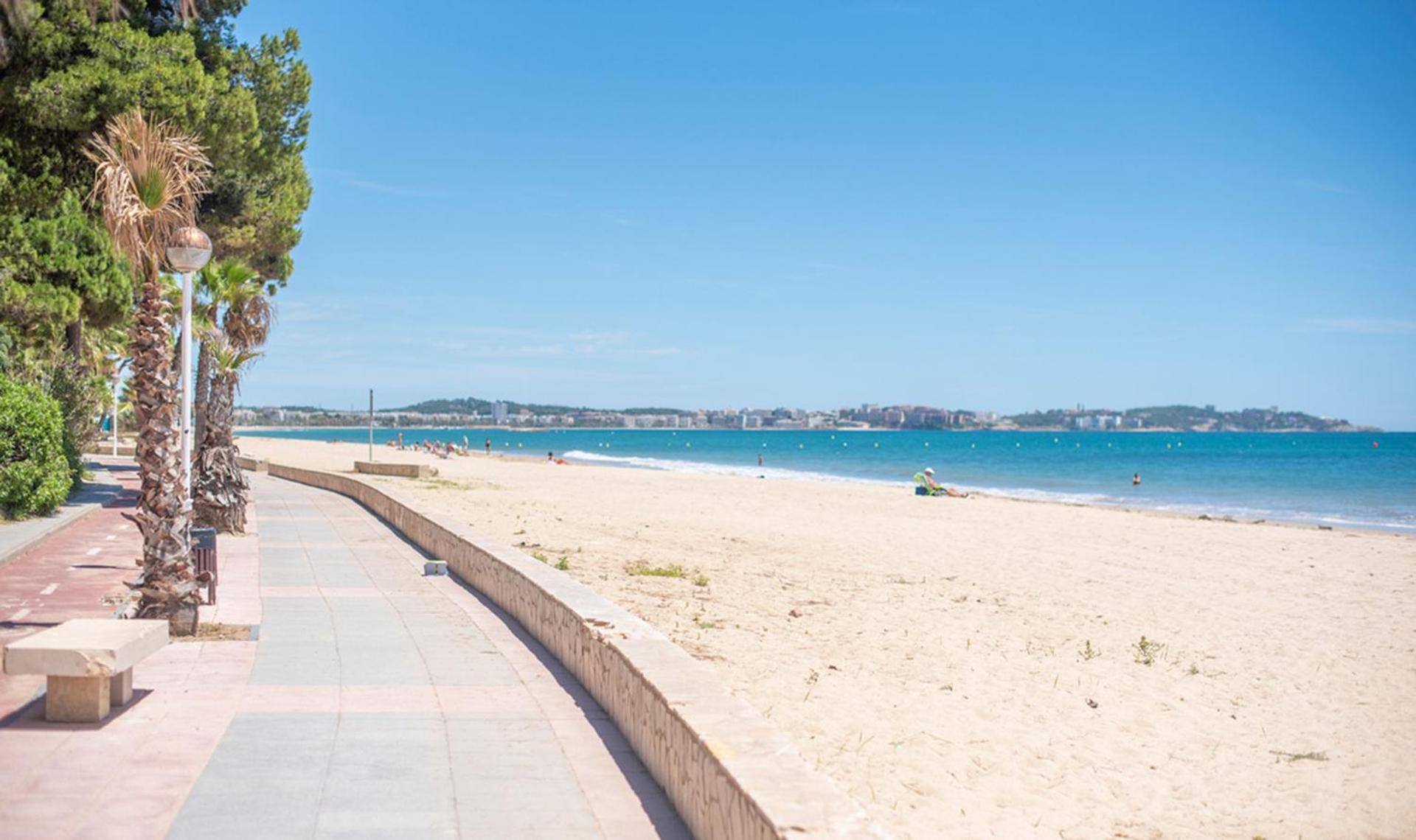 TarracoHomes, Villa con Terraza frente a la Cambrils Playa