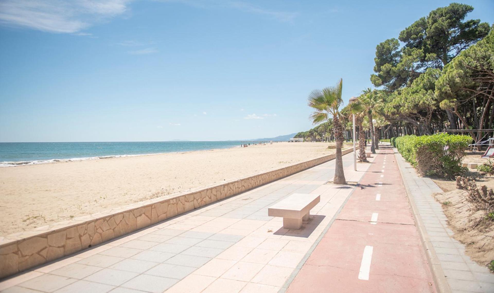 TarracoHomes, Villa con Terraza frente a la Cambrils Playa