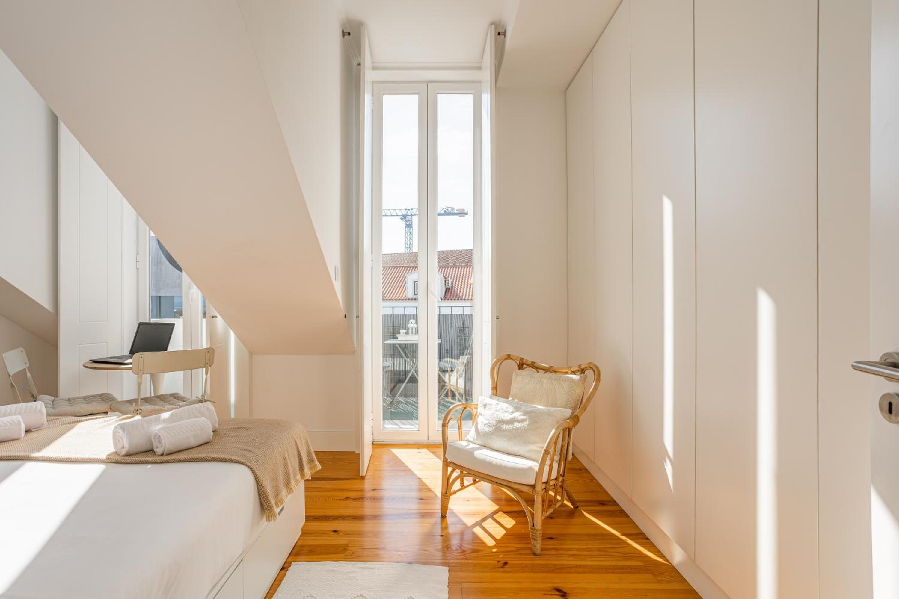 Bright Tailor Made Flat With a View in Estrela view 5