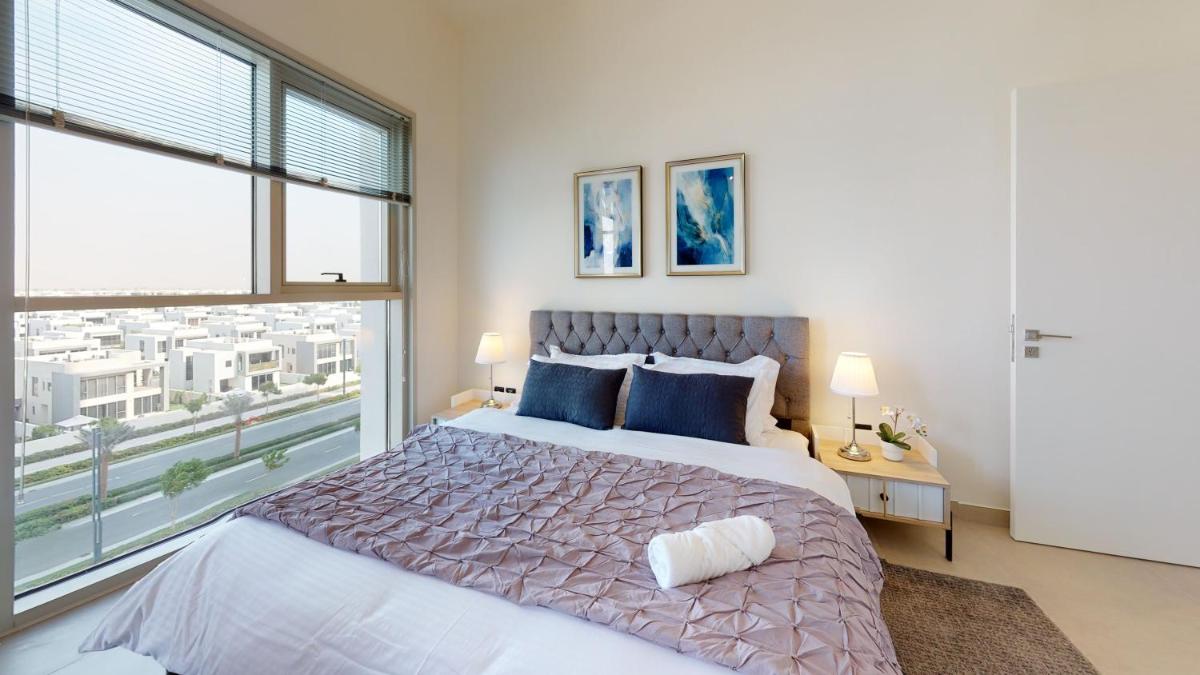 White Sage - High-End apartment With Burj Khalifa Glimpse