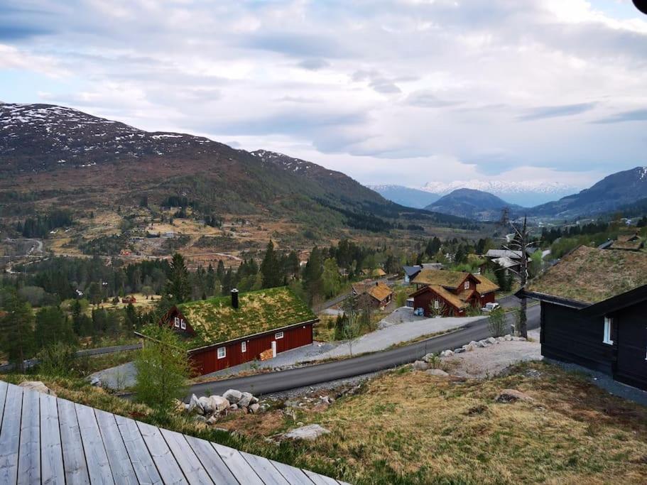 Cabin in beautiful surroundings at Harpefossen view 4