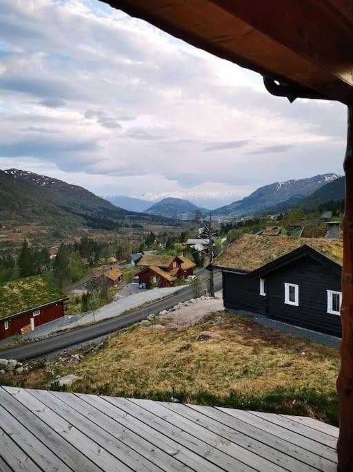 Cabin in beautiful surroundings at Harpefossen view 3