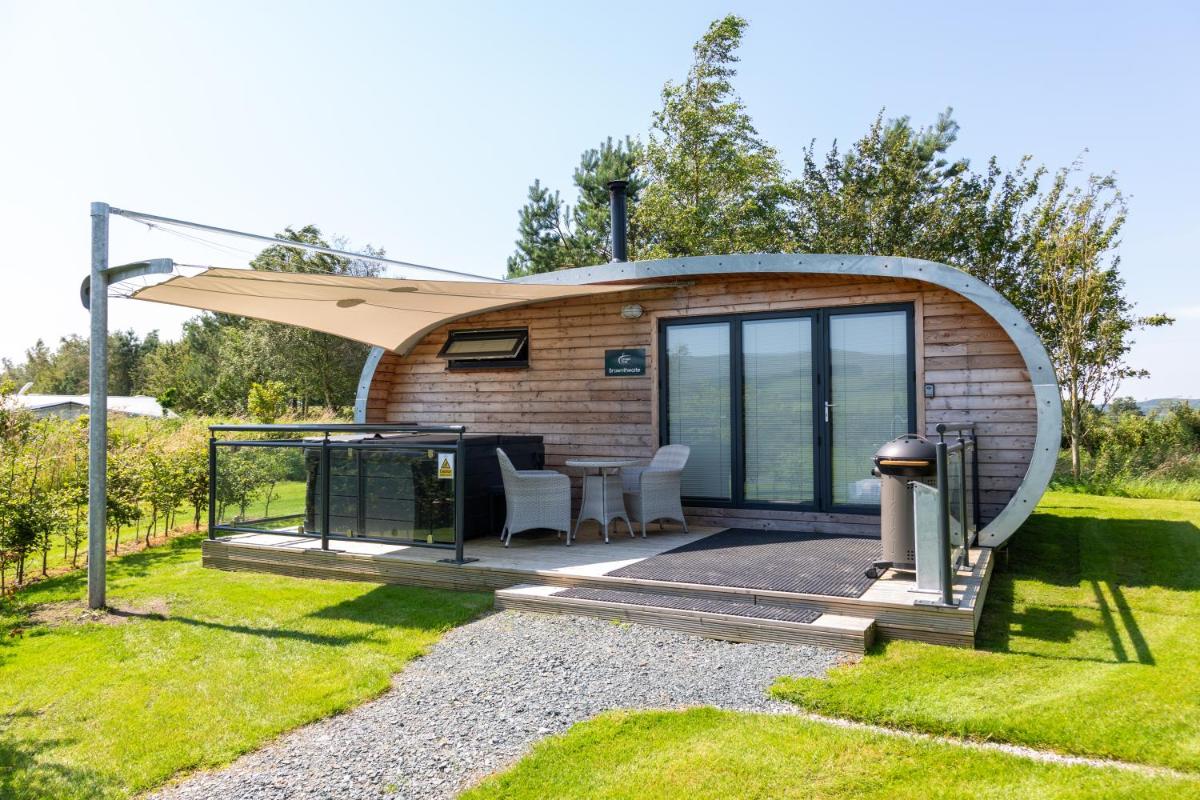Fell View Park Escape Pods with hot tubs view 5