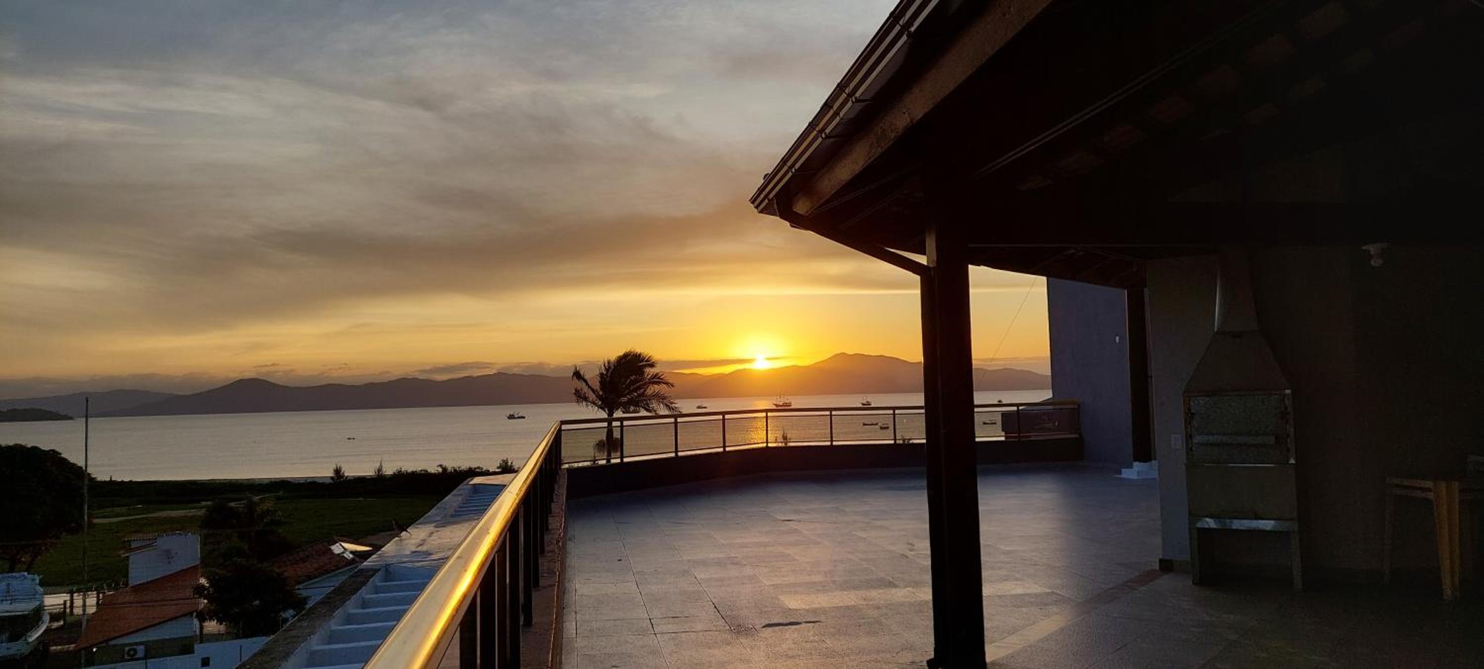 Apartamento Guarapuvu com piscina