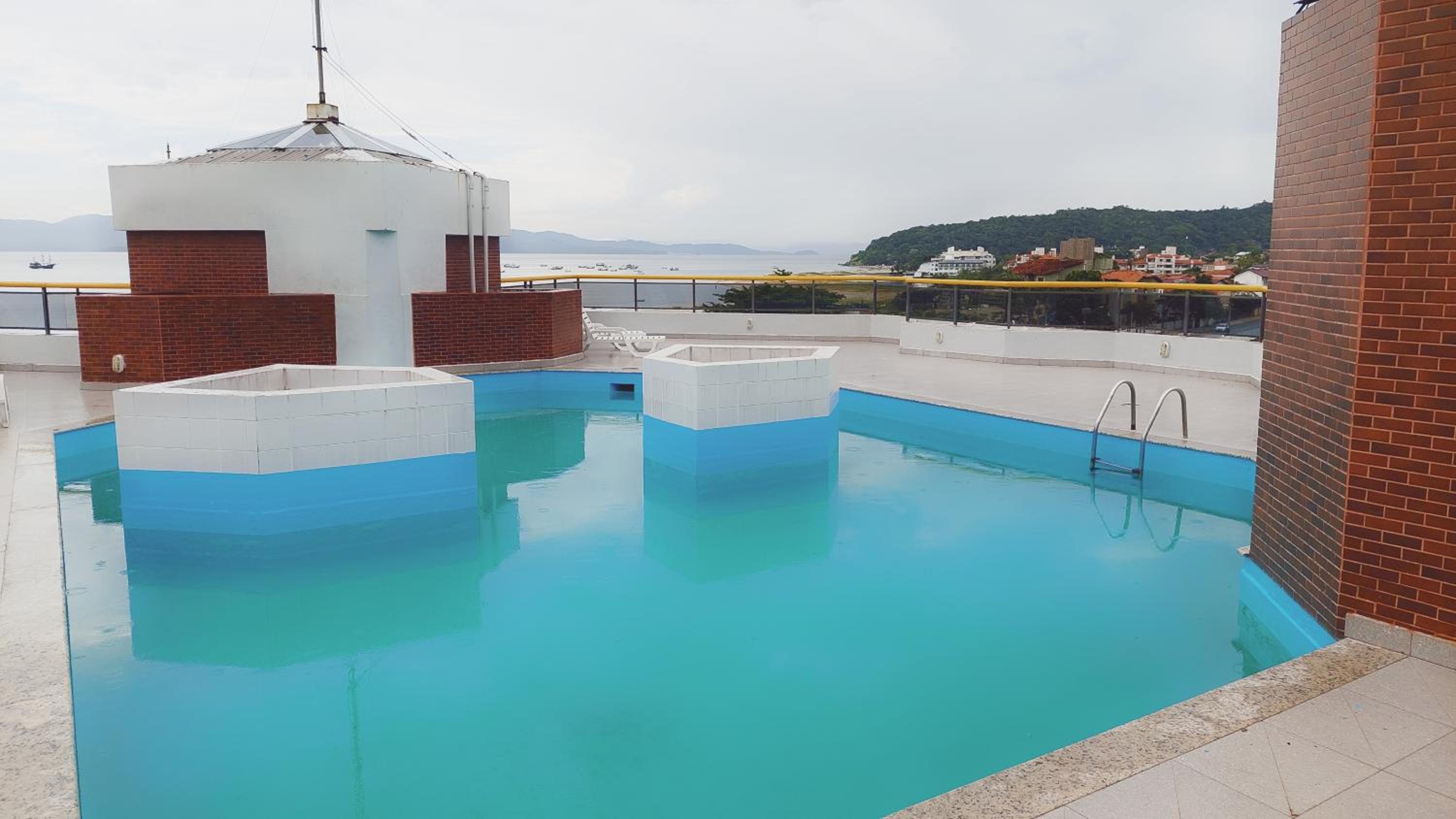 Apartamento Guarapuvu com piscina