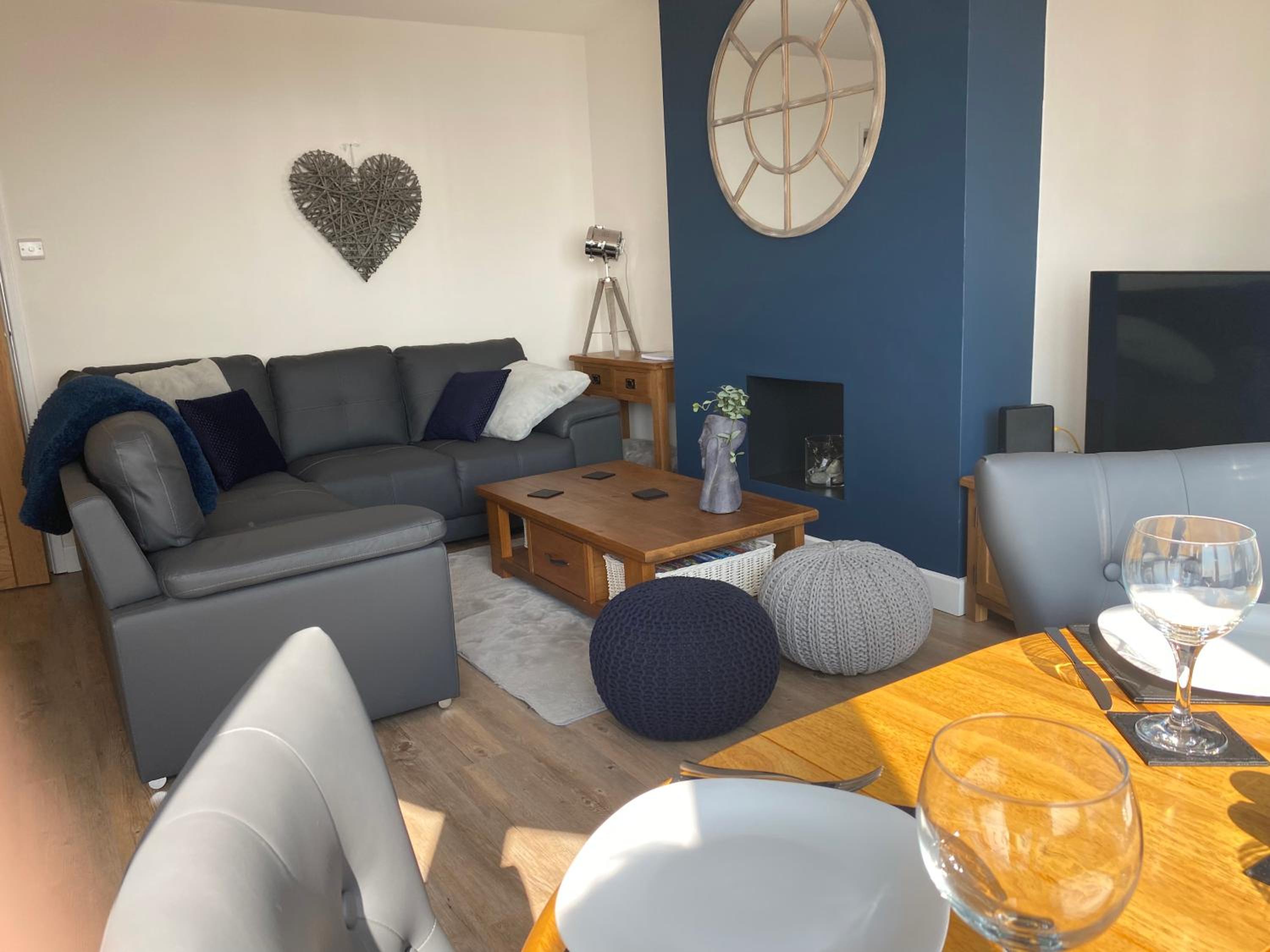 Worthing Beach 180 - Sea Views & Free Parking view 3