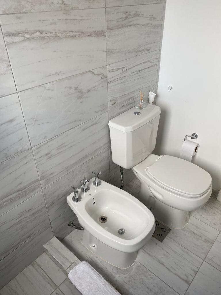 DEPARTAMENTO NUEVO CENTRICO 2 DORMITORIOS 2 Baños COCHERA GRATIS-PISCINA