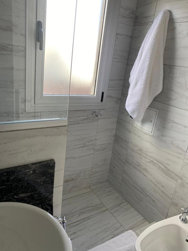 DEPARTAMENTO NUEVO CENTRICO 2 DORMITORIOS 2 Baños COCHERA GRATIS-PISCINA