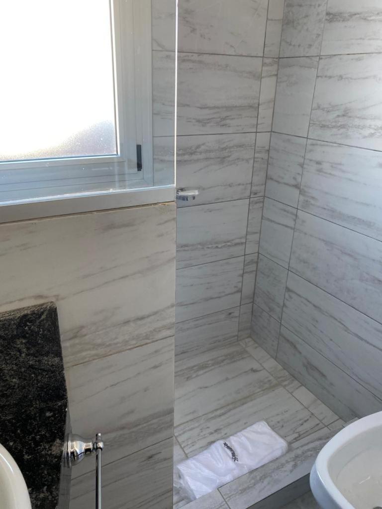 DEPARTAMENTO NUEVO CENTRICO 2 DORMITORIOS 2 Baños COCHERA GRATIS-PISCINA