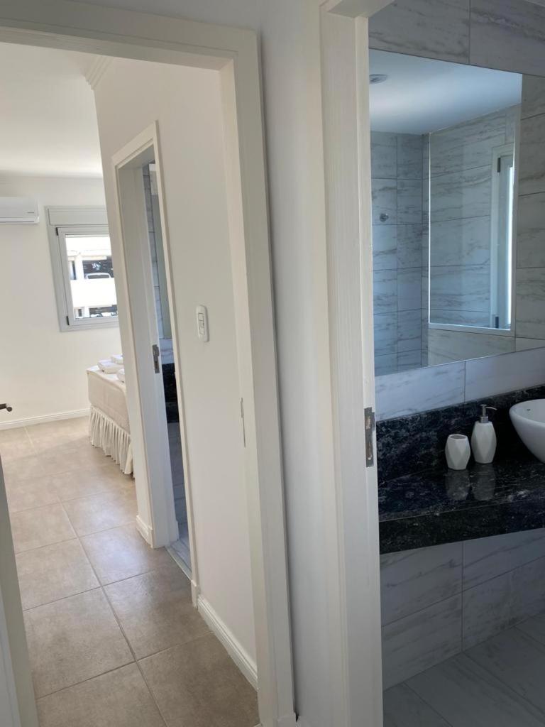 DEPARTAMENTO NUEVO CENTRICO 2 DORMITORIOS 2 Baños COCHERA GRATIS-PISCINA