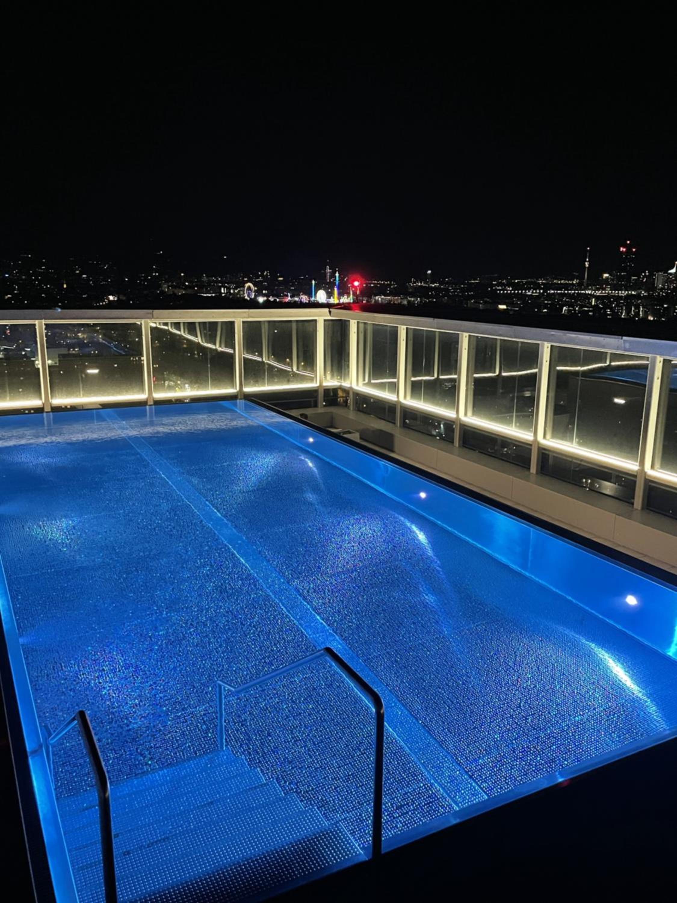 Royal Swan Skyline, Wien