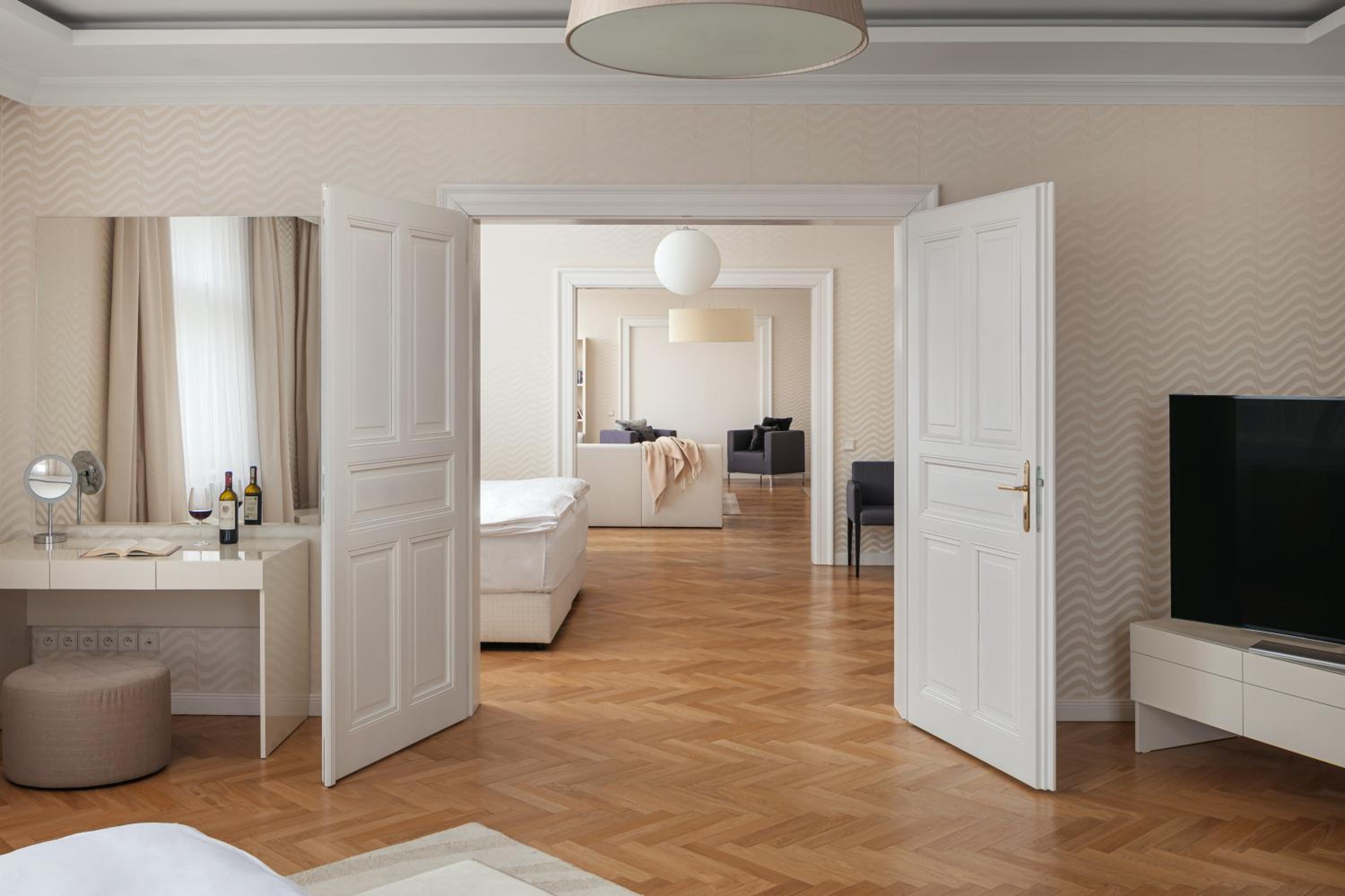 Revolucni Apartments Old Town