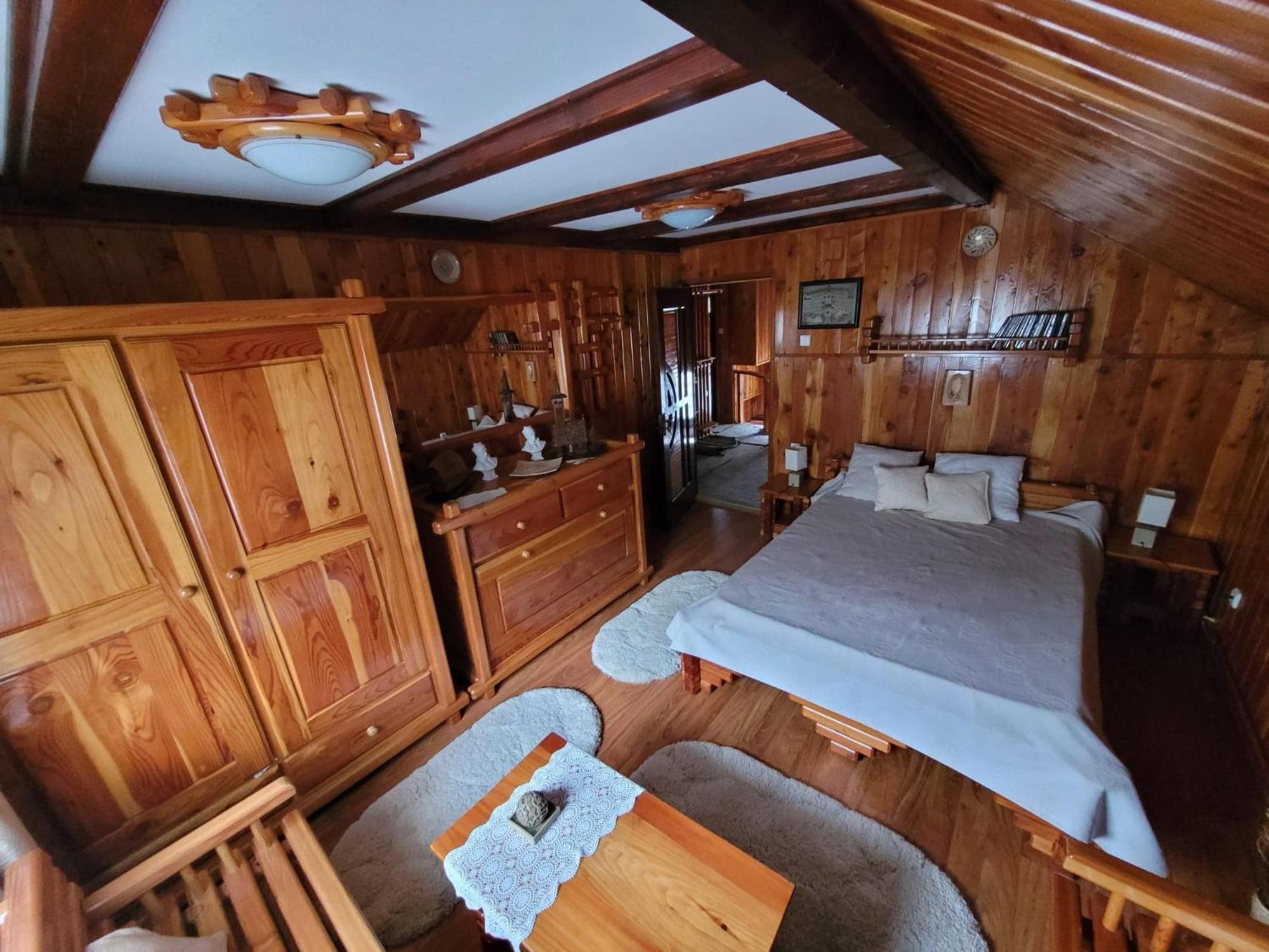 RUSTIC Vidra view 3