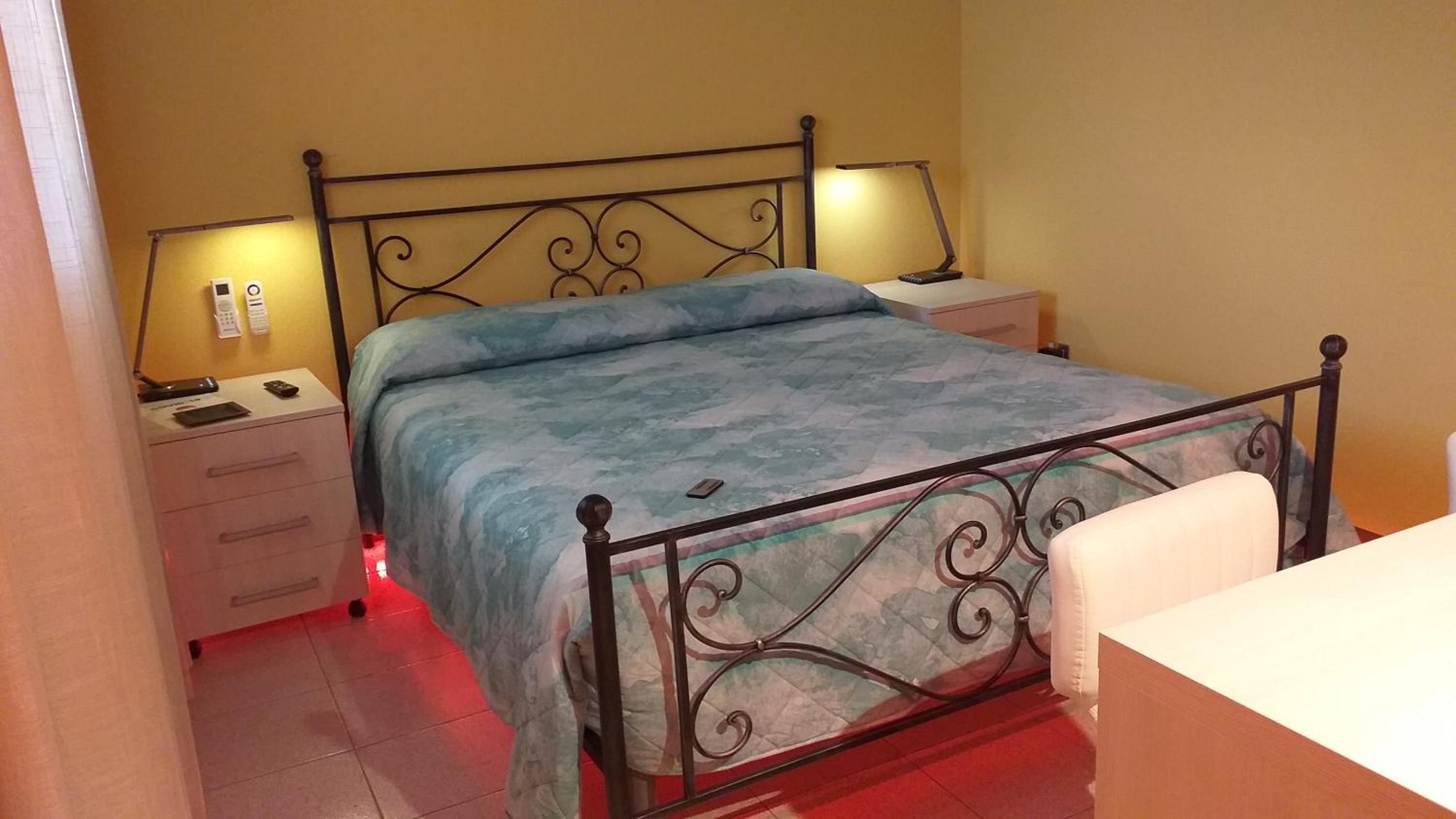 hotel room