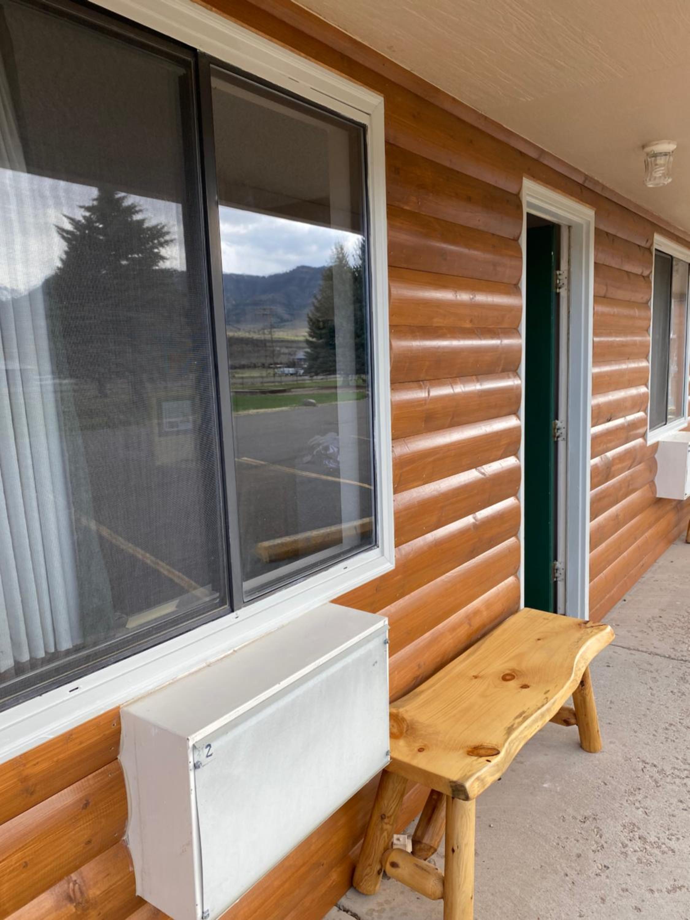 Green Creek Inn and RV Park - Property Image 2
