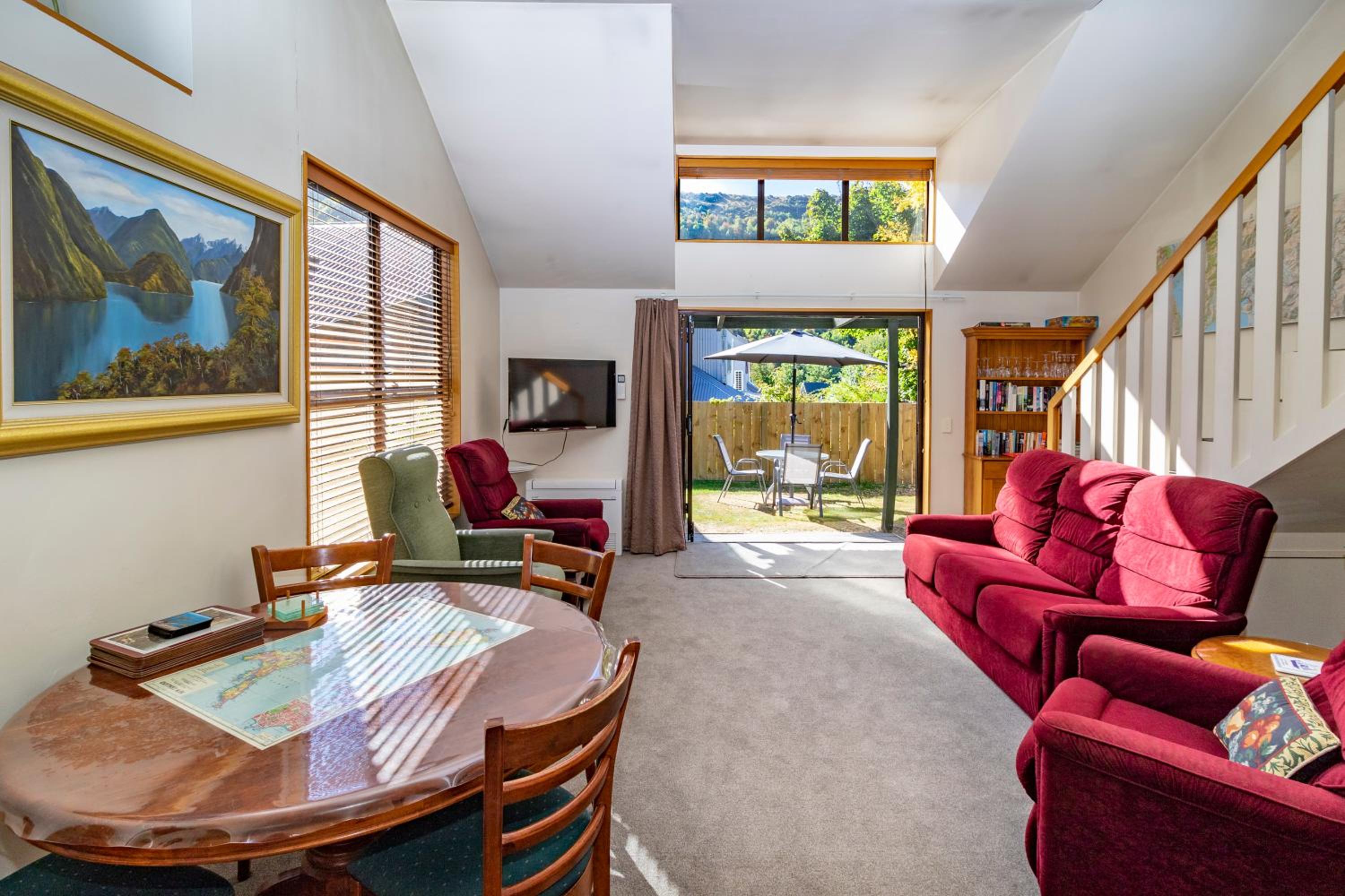 Arrow Getaway - Arrowtown Holiday Home view 2