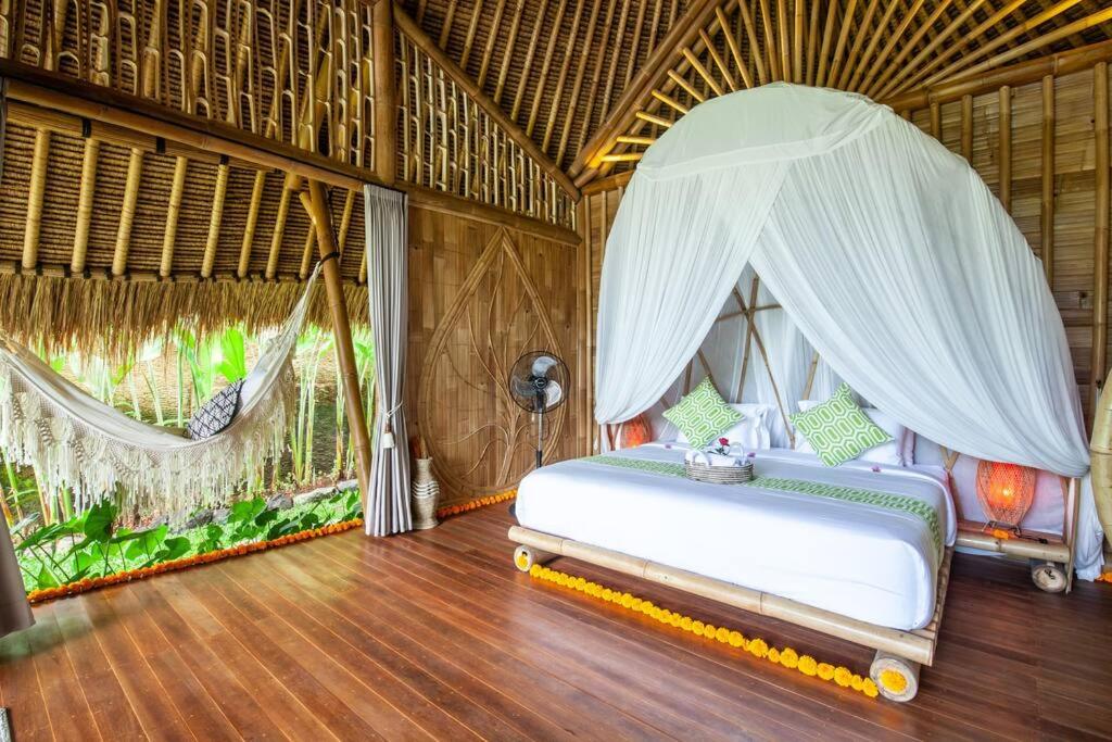 Balikayanas Bamboo House - Miggiell House