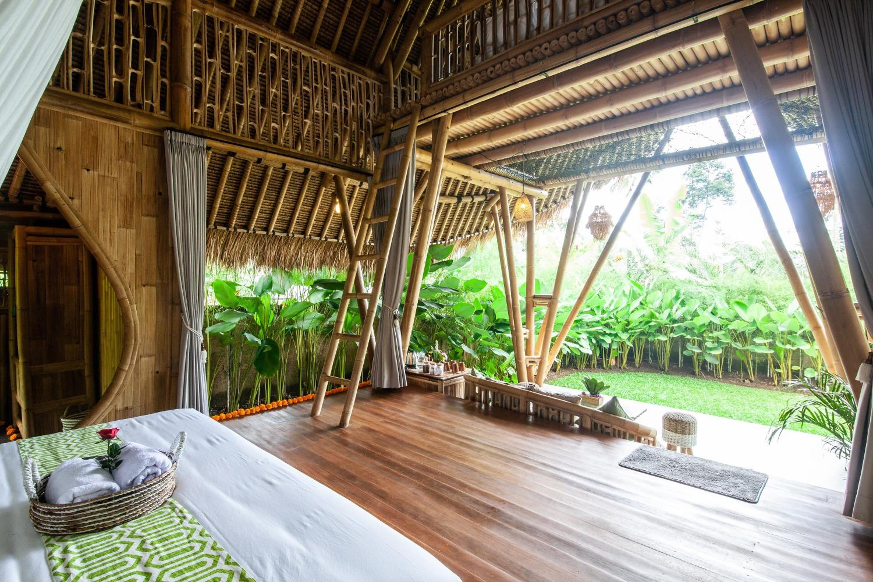 Balikayanas Bamboo House - Miggiell House