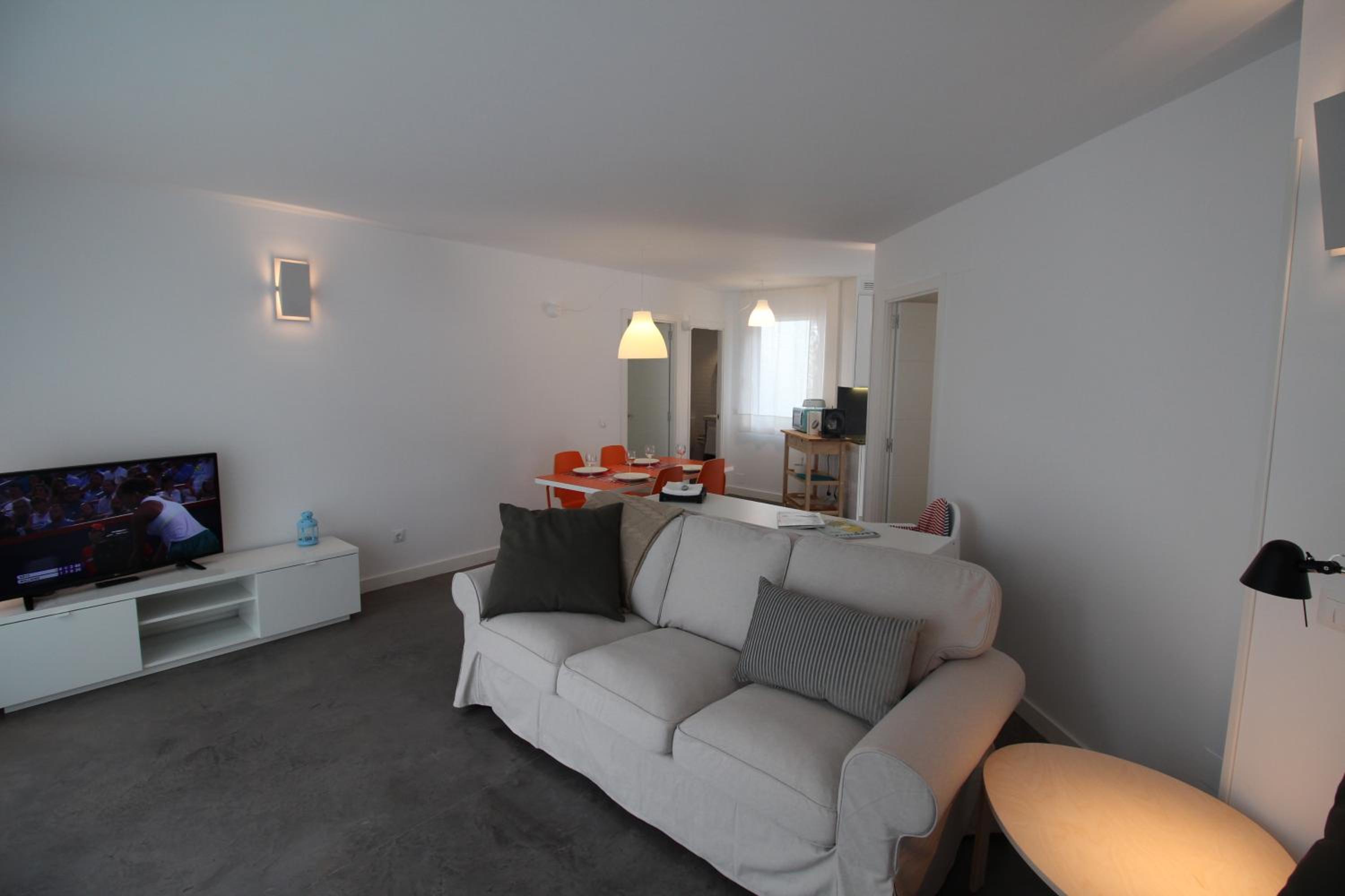Apartamento 2 dormitorios con piscina y jardín - Apartamentos Montesomo