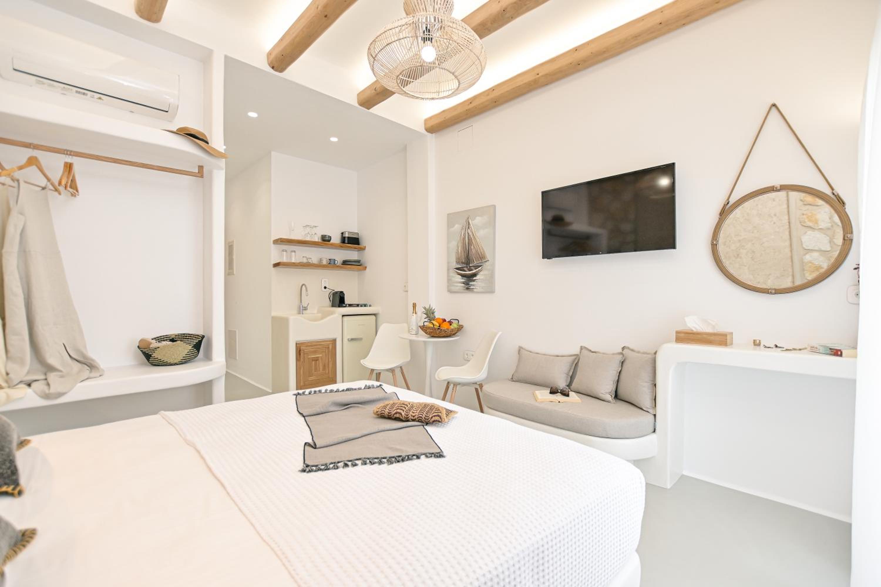 Flèria Seaview Suites photo 4