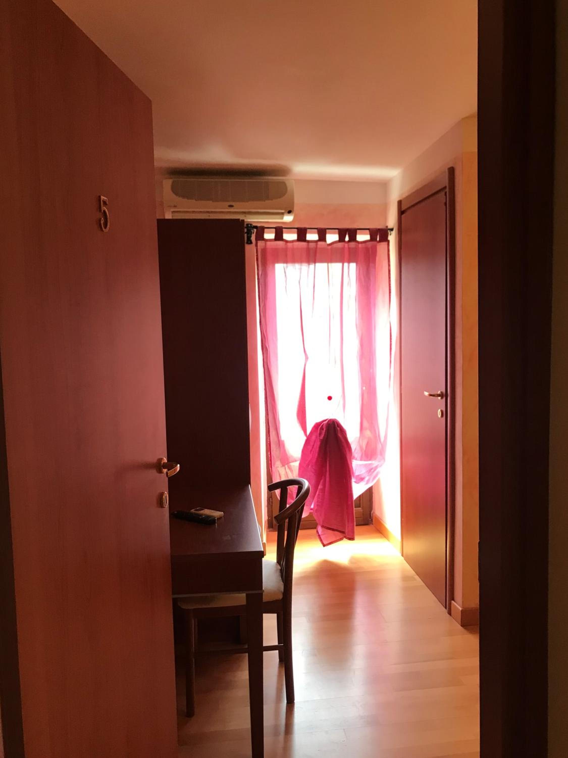 Photo 37