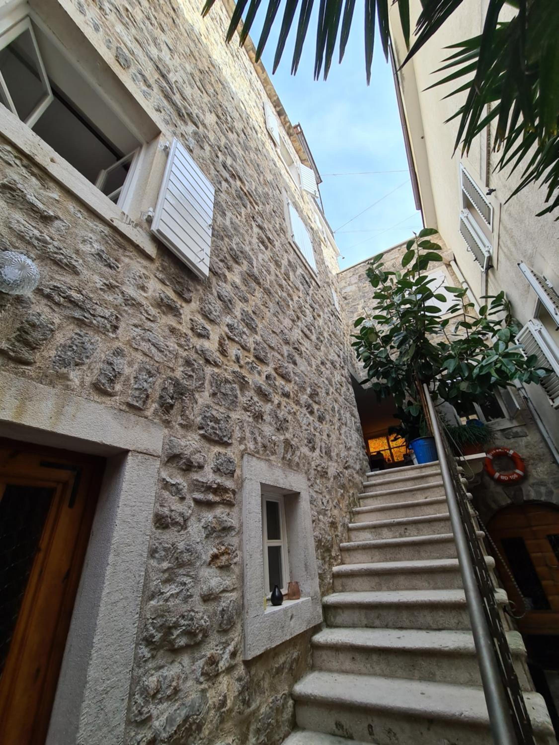 Photo 40