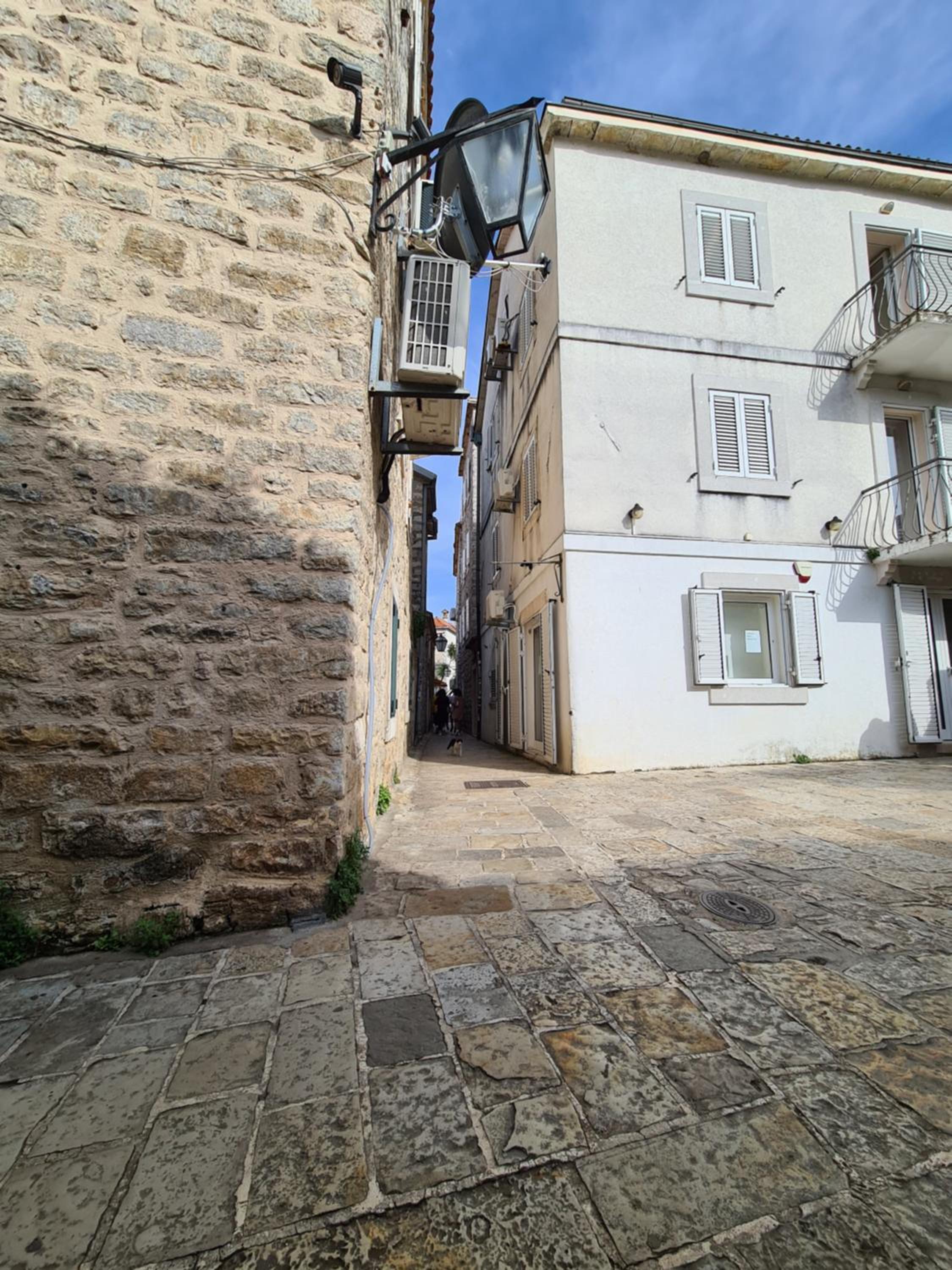 Photo 57