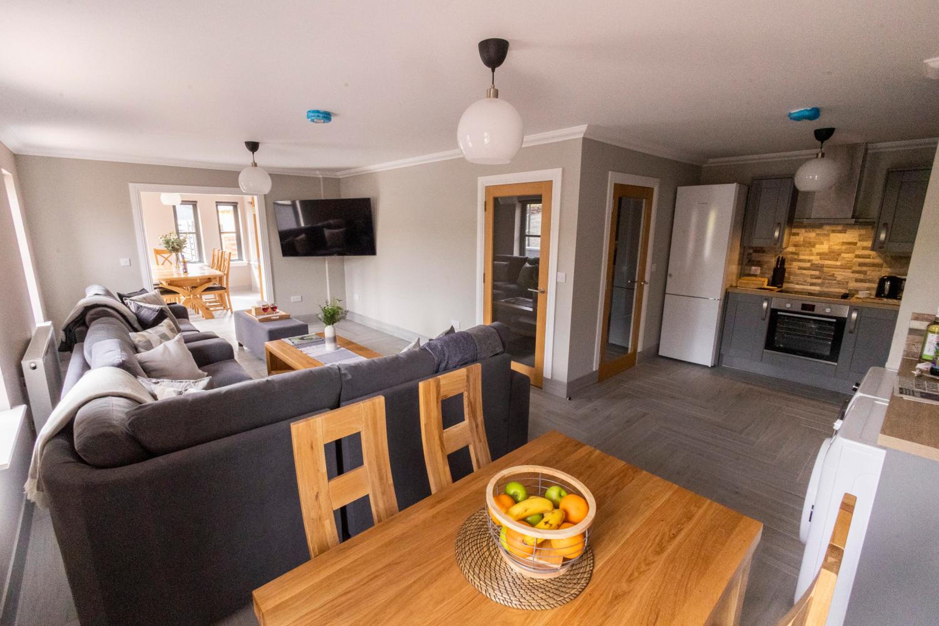 Westertonhill Lodges - Private Hot Tub Hire Available