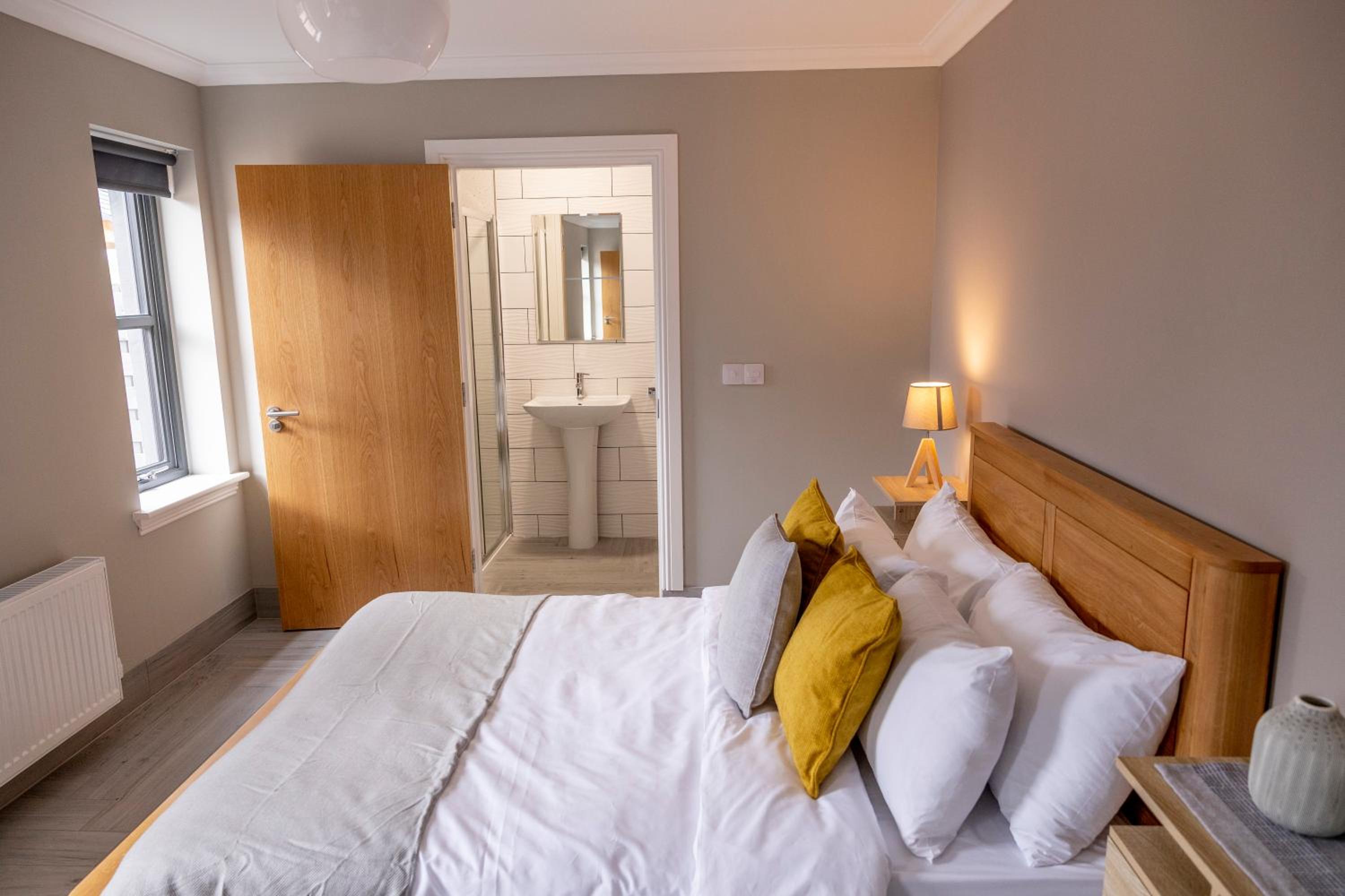 Westertonhill Lodges - Private Hot Tub Hire Available