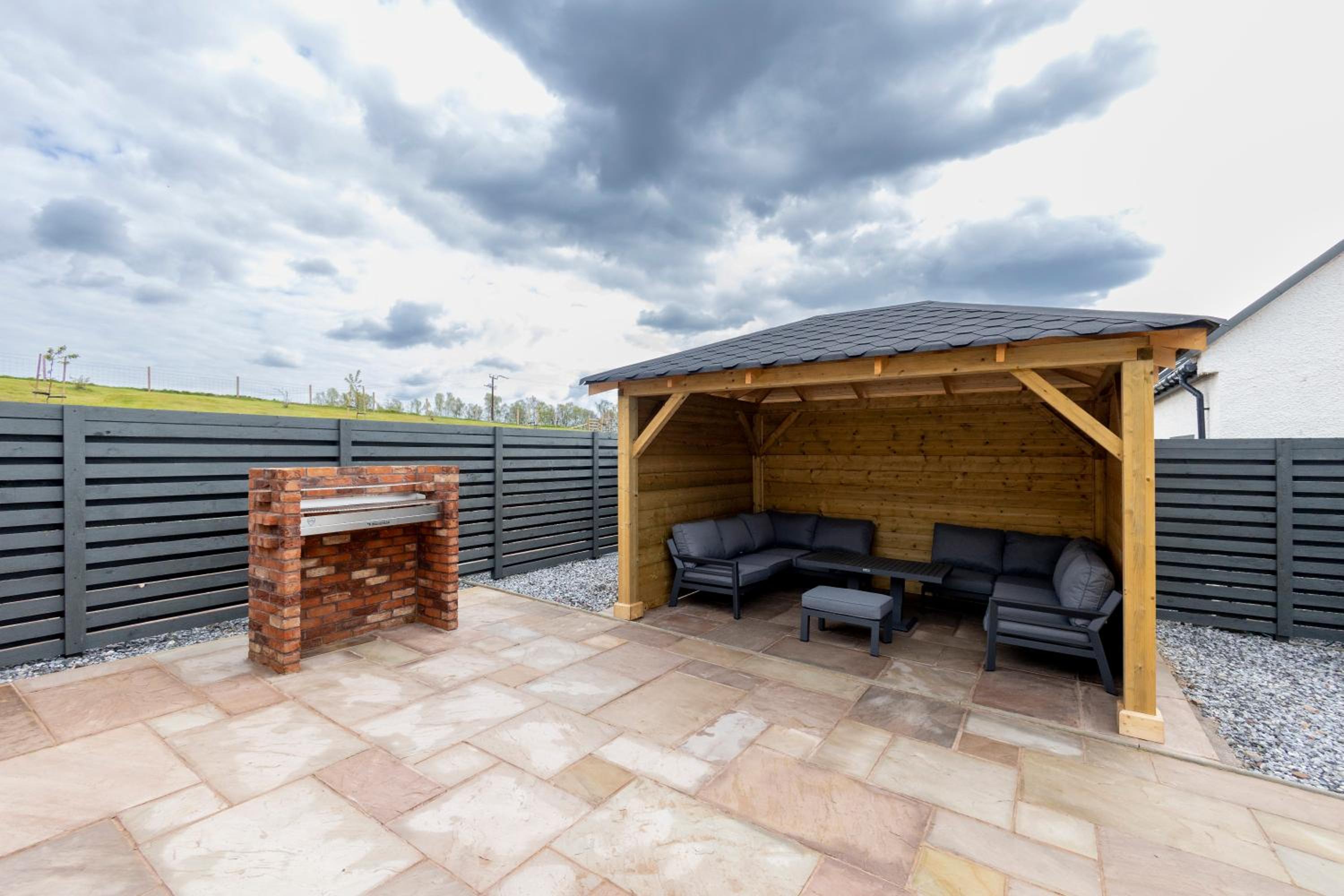 Westertonhill Lodges - Private Hot Tub Hire Available