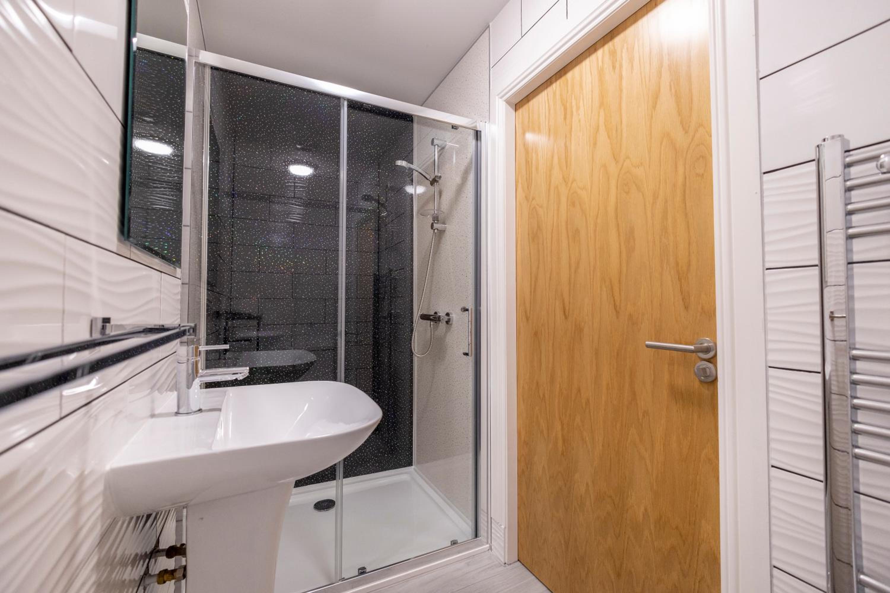 Westertonhill Lodges - Private Hot Tub Hire Available