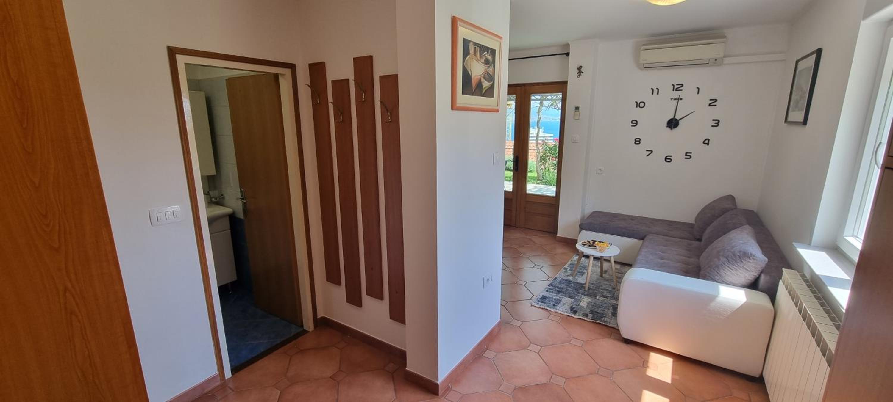 Apartments Anamarija