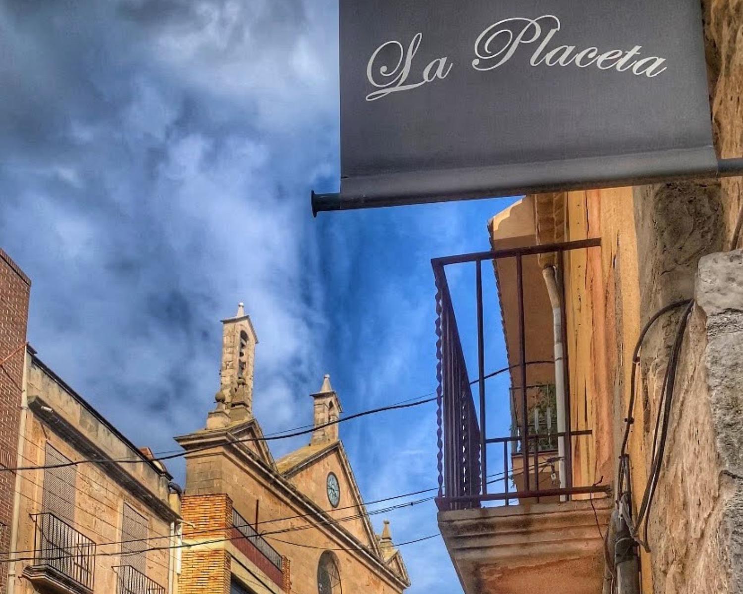 Hostal La Placeta view 2